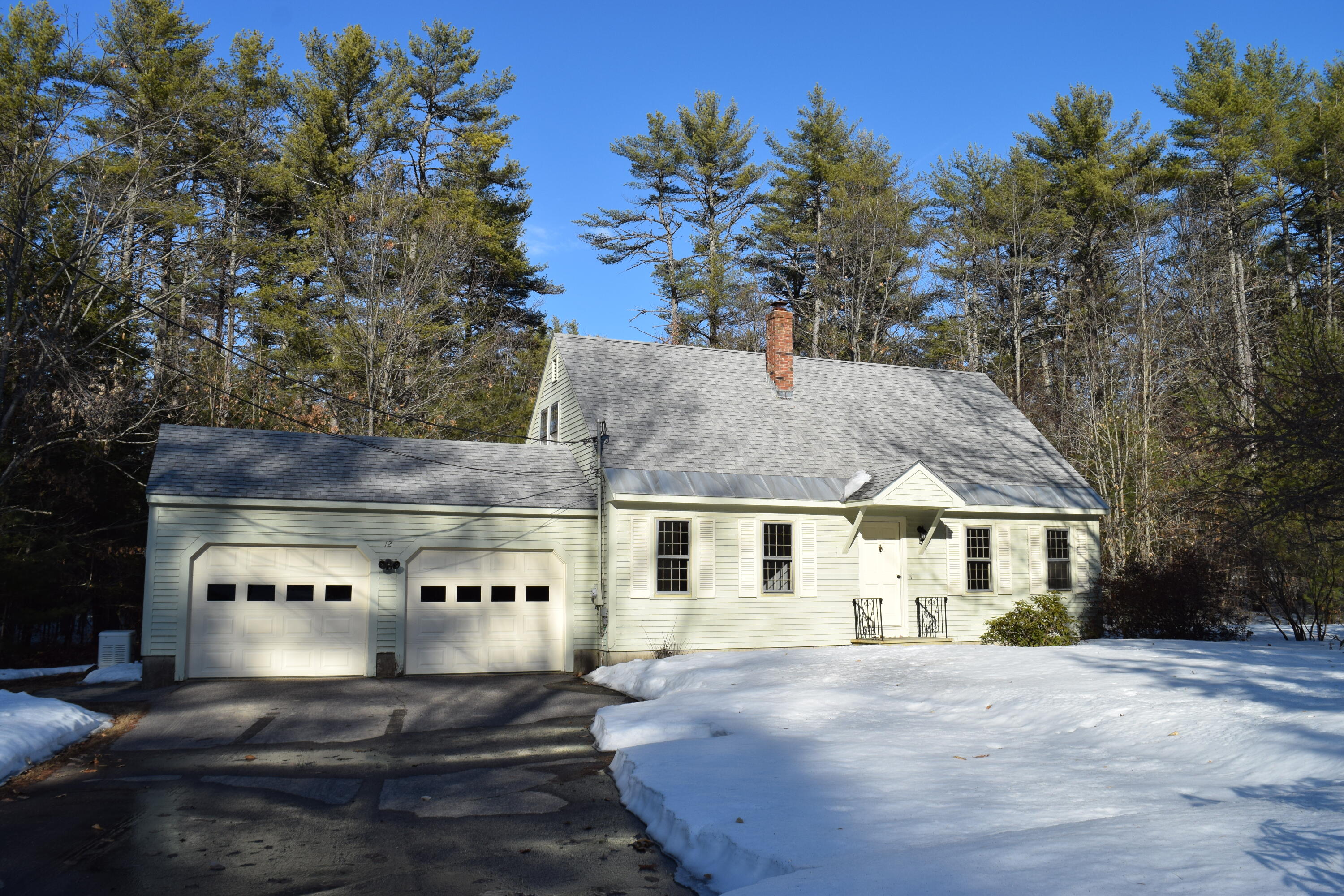 12 Deborah Lane