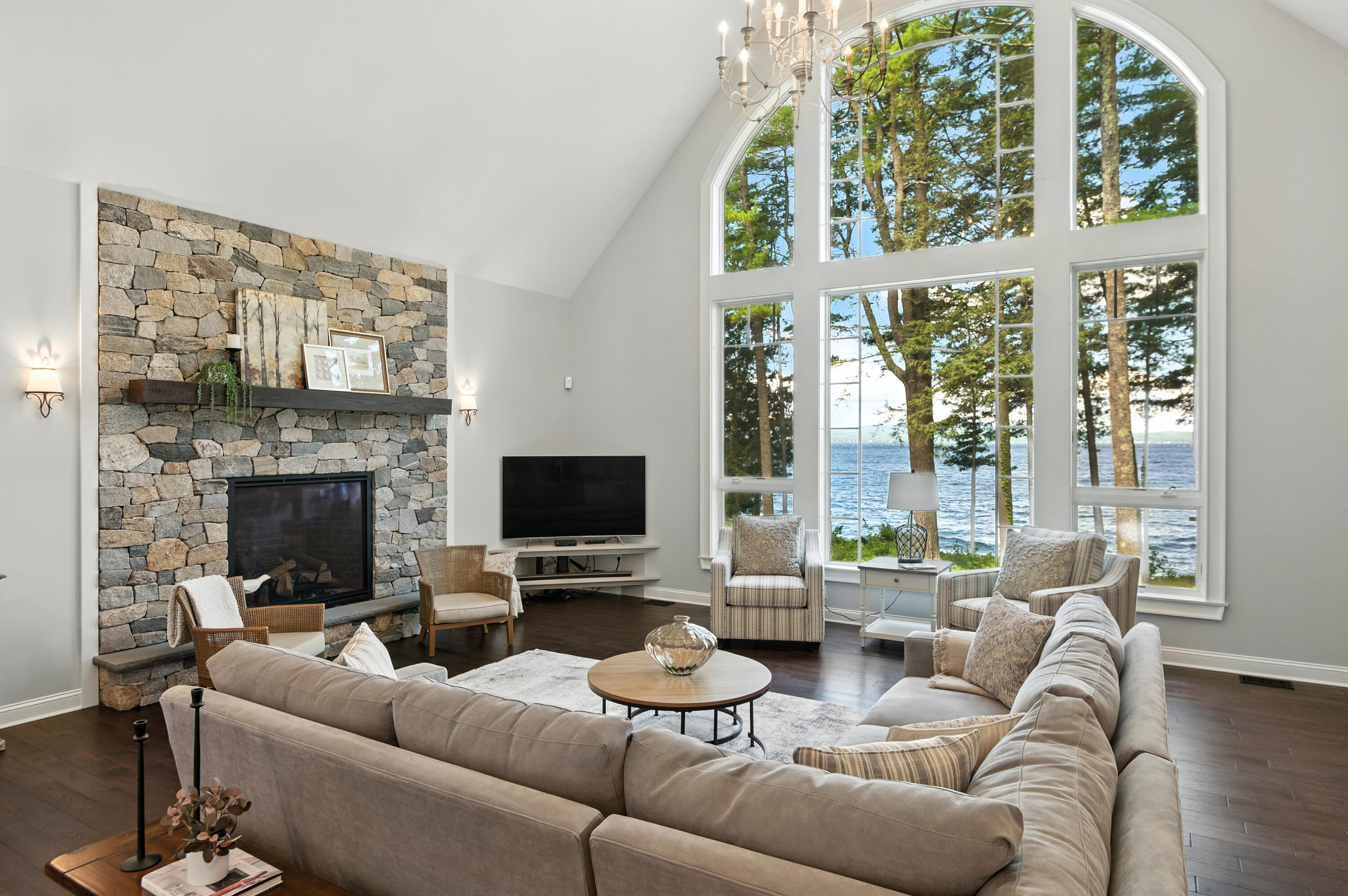 46 Windward Shore Road