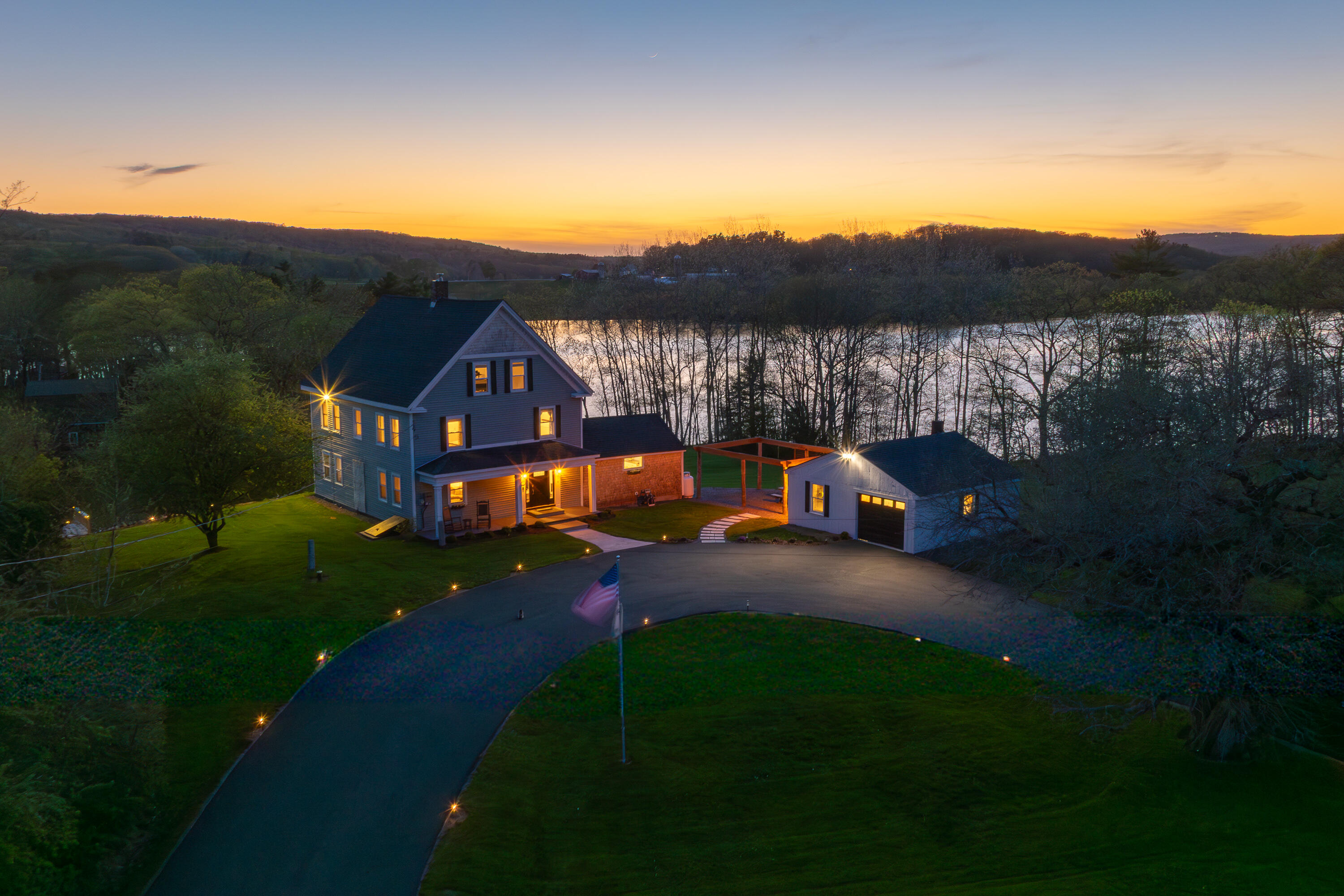 279 Middle Road