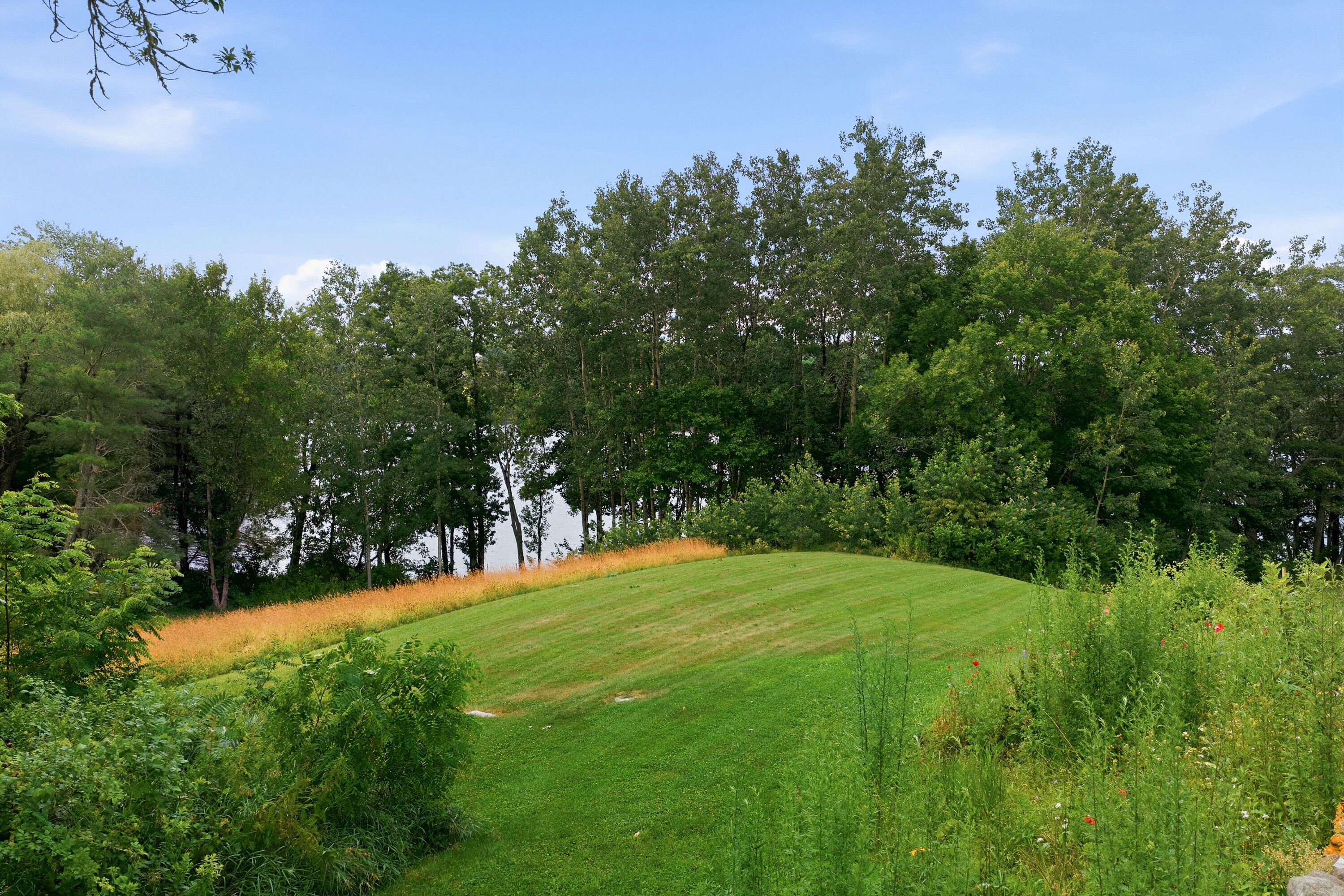 279 Middle Road