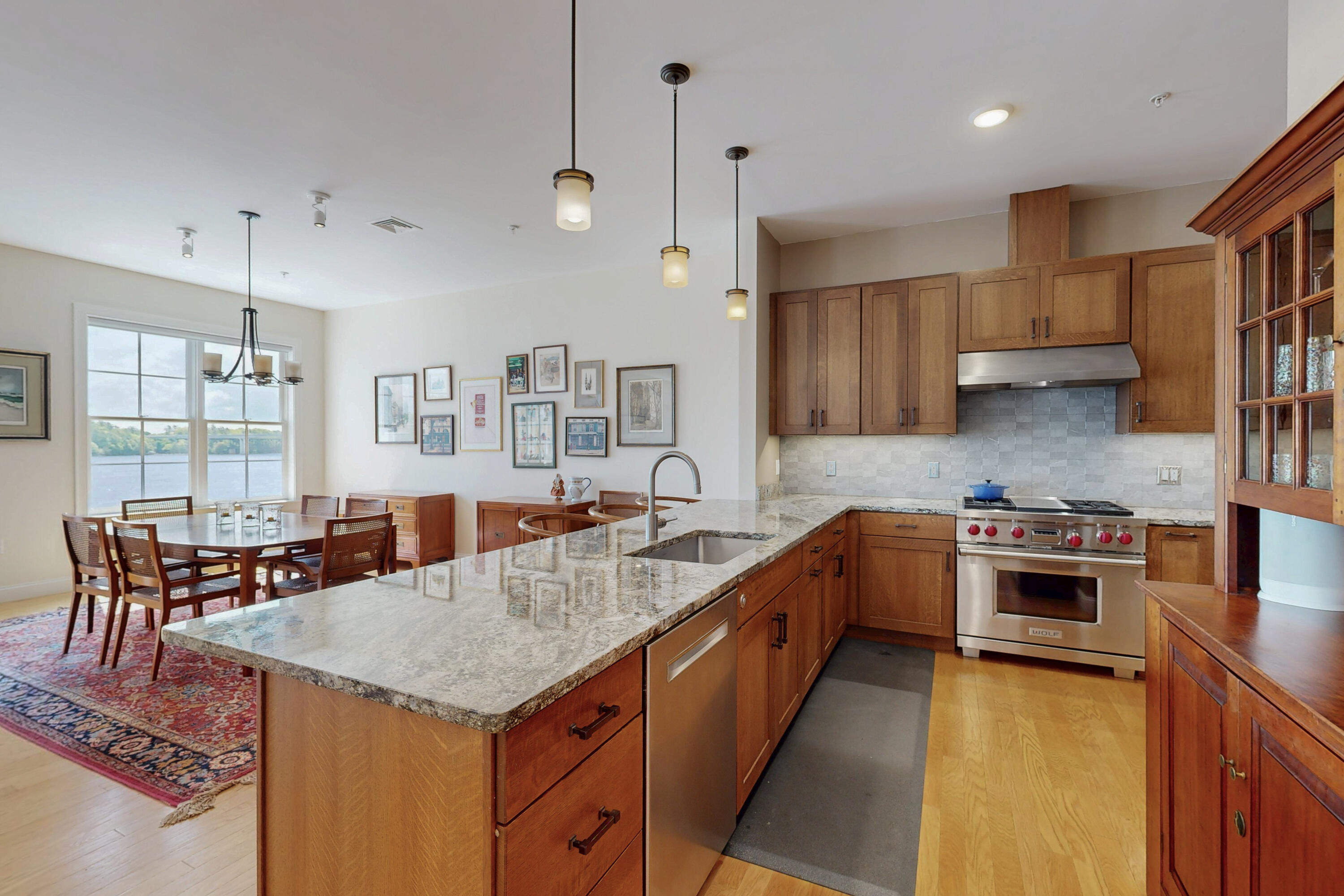 285 Front Street 302