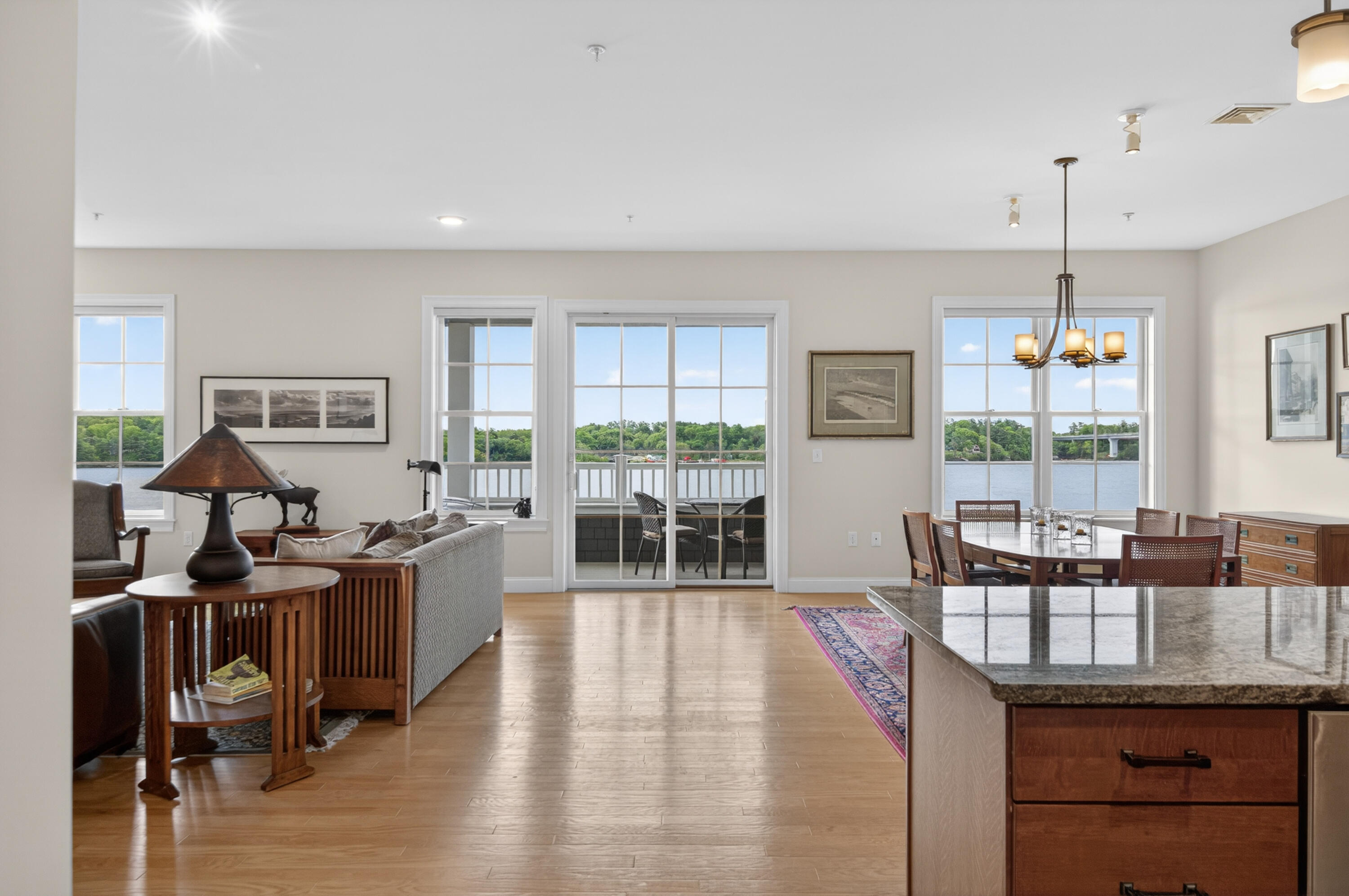 285 Front Street 302