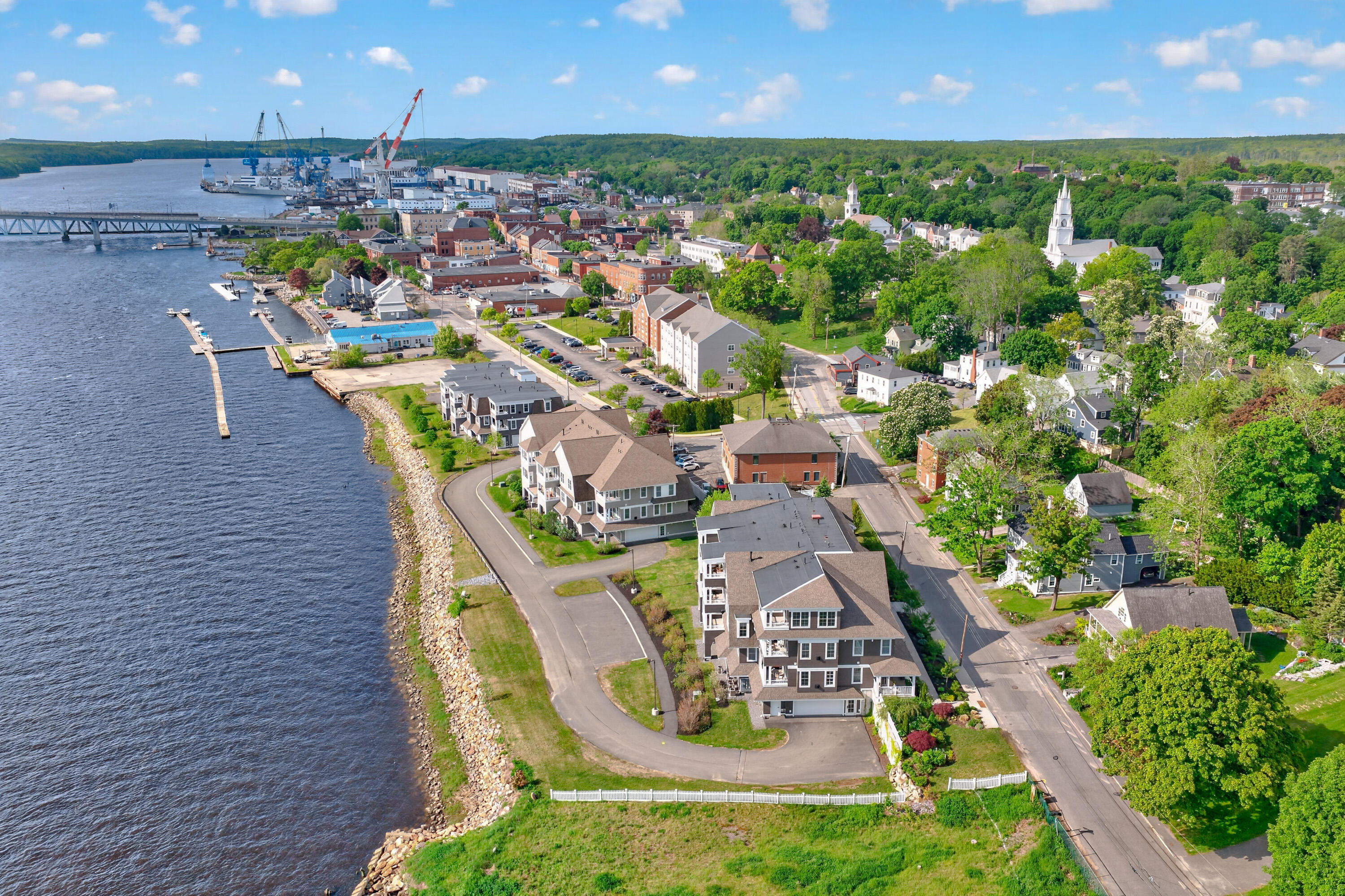 285 Front Street 302