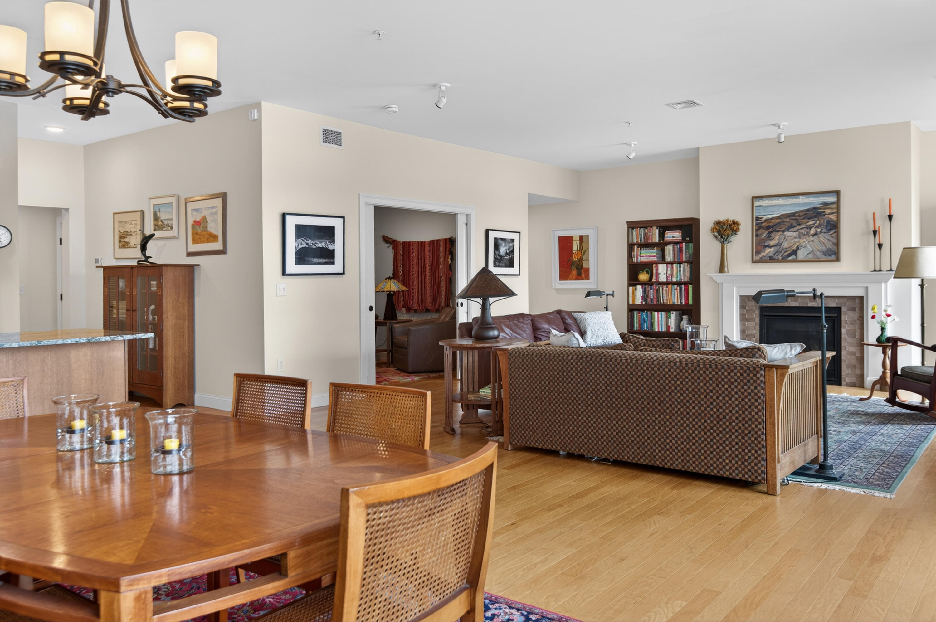 285 Front Street 302