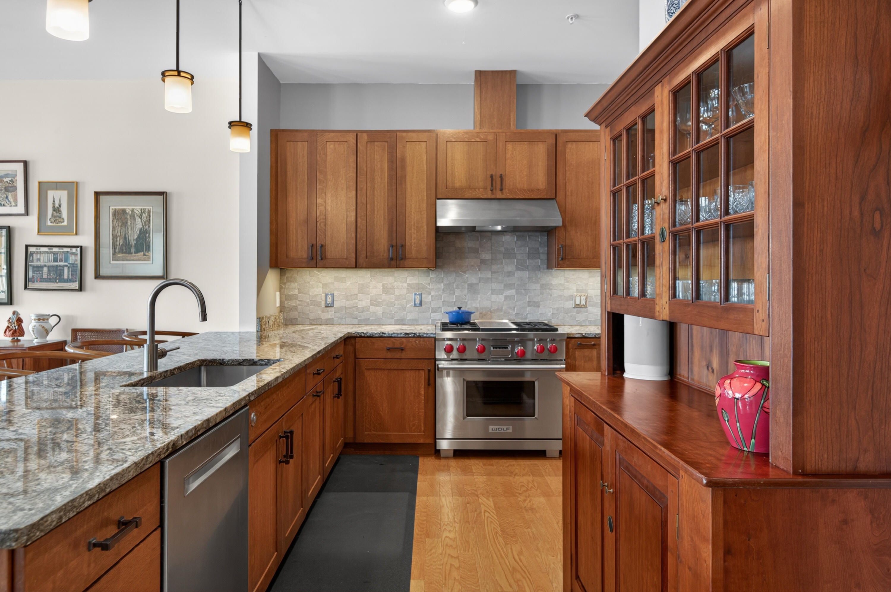 285 Front Street 302