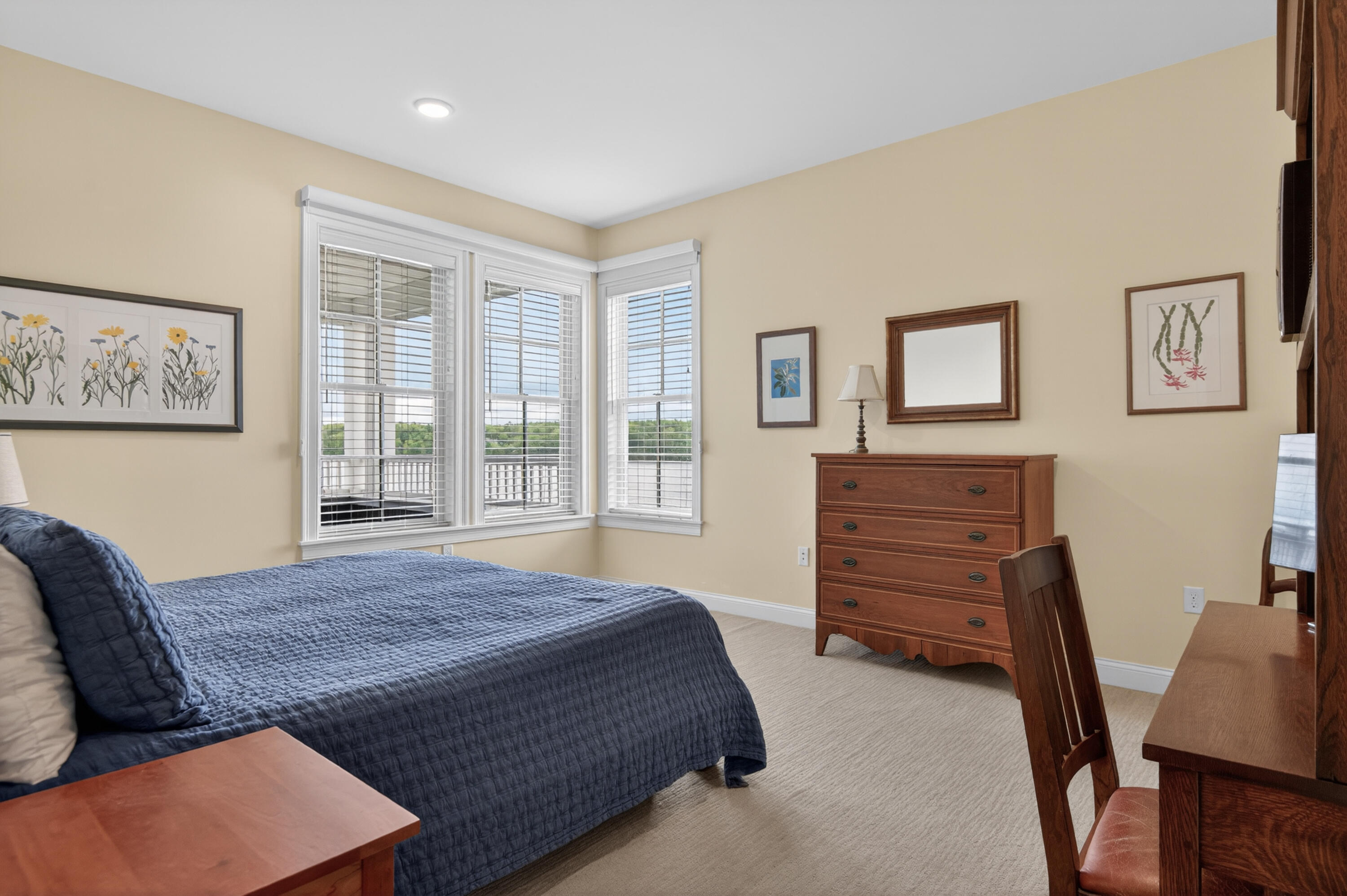 285 Front Street 302