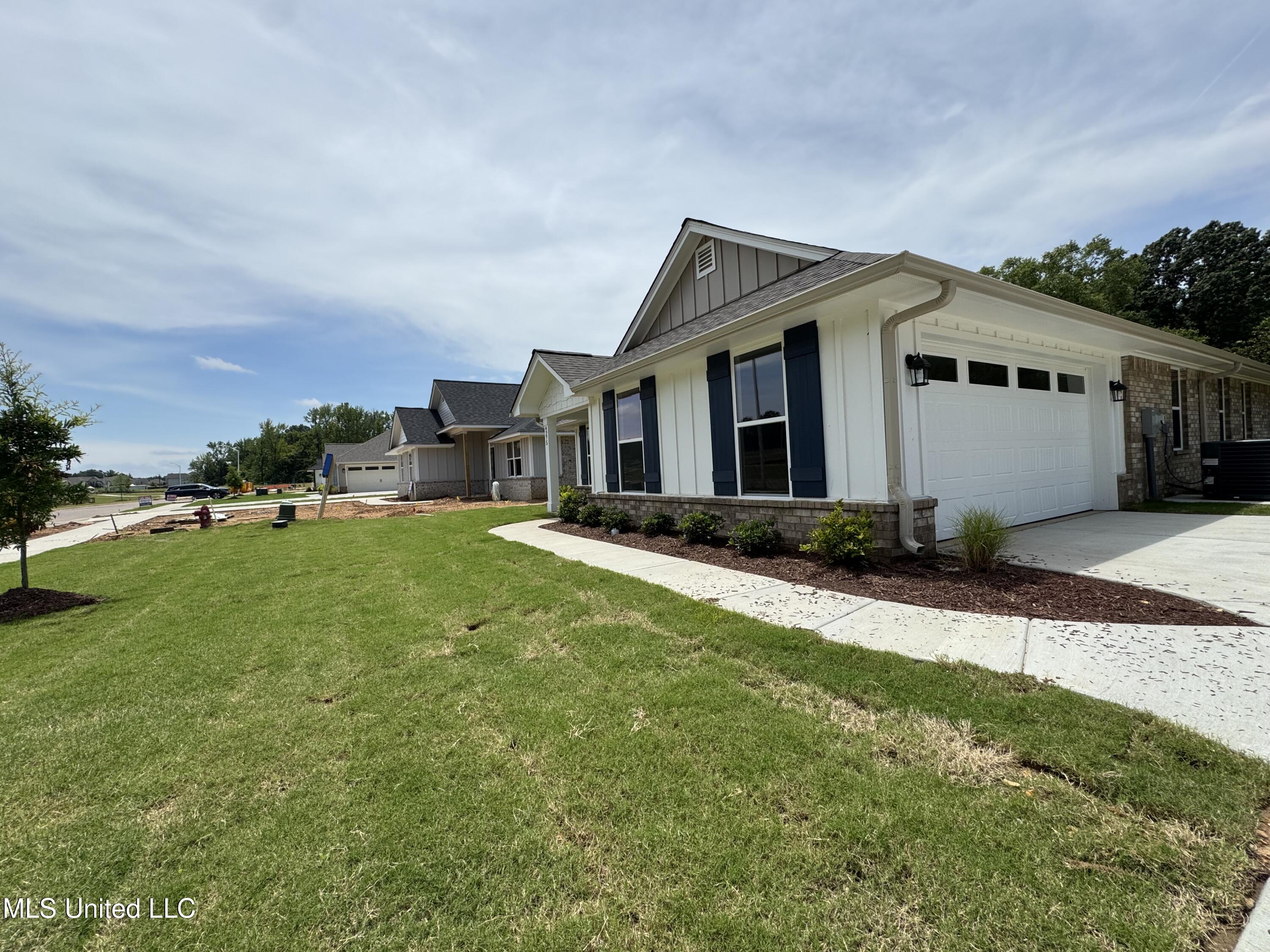 4275 W Olivia Circle