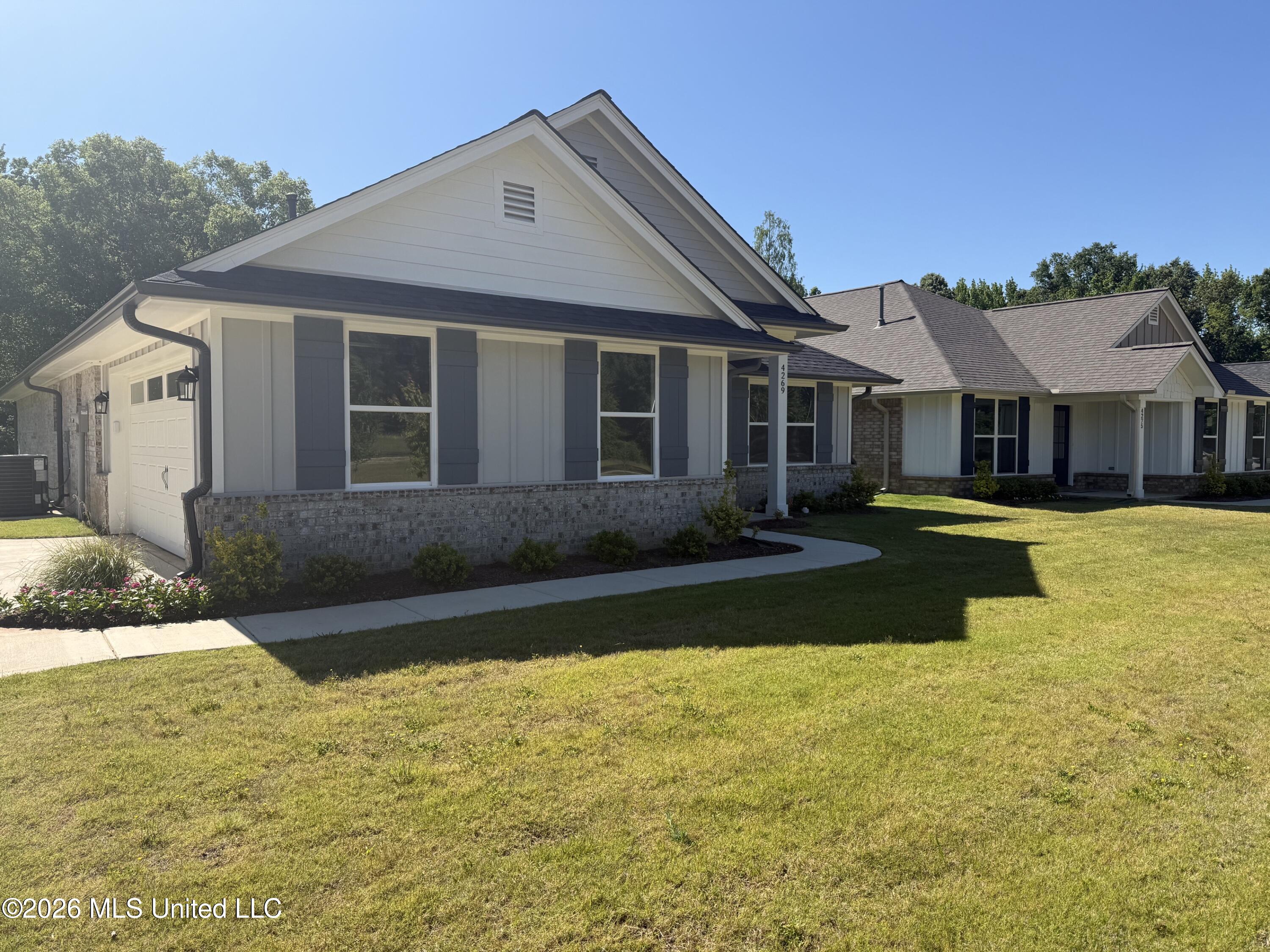 4269 W Olivia Circle