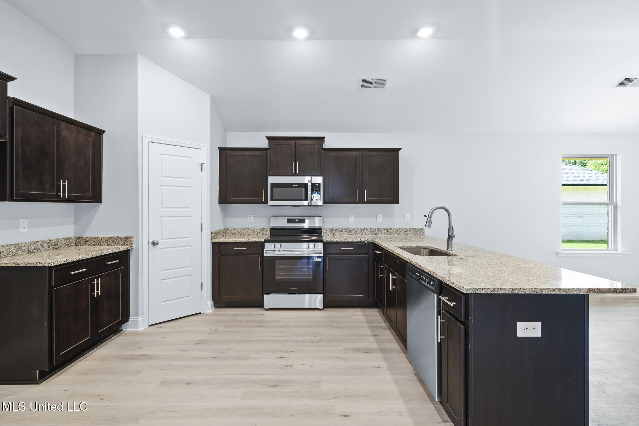 4251 W Olivia Circle