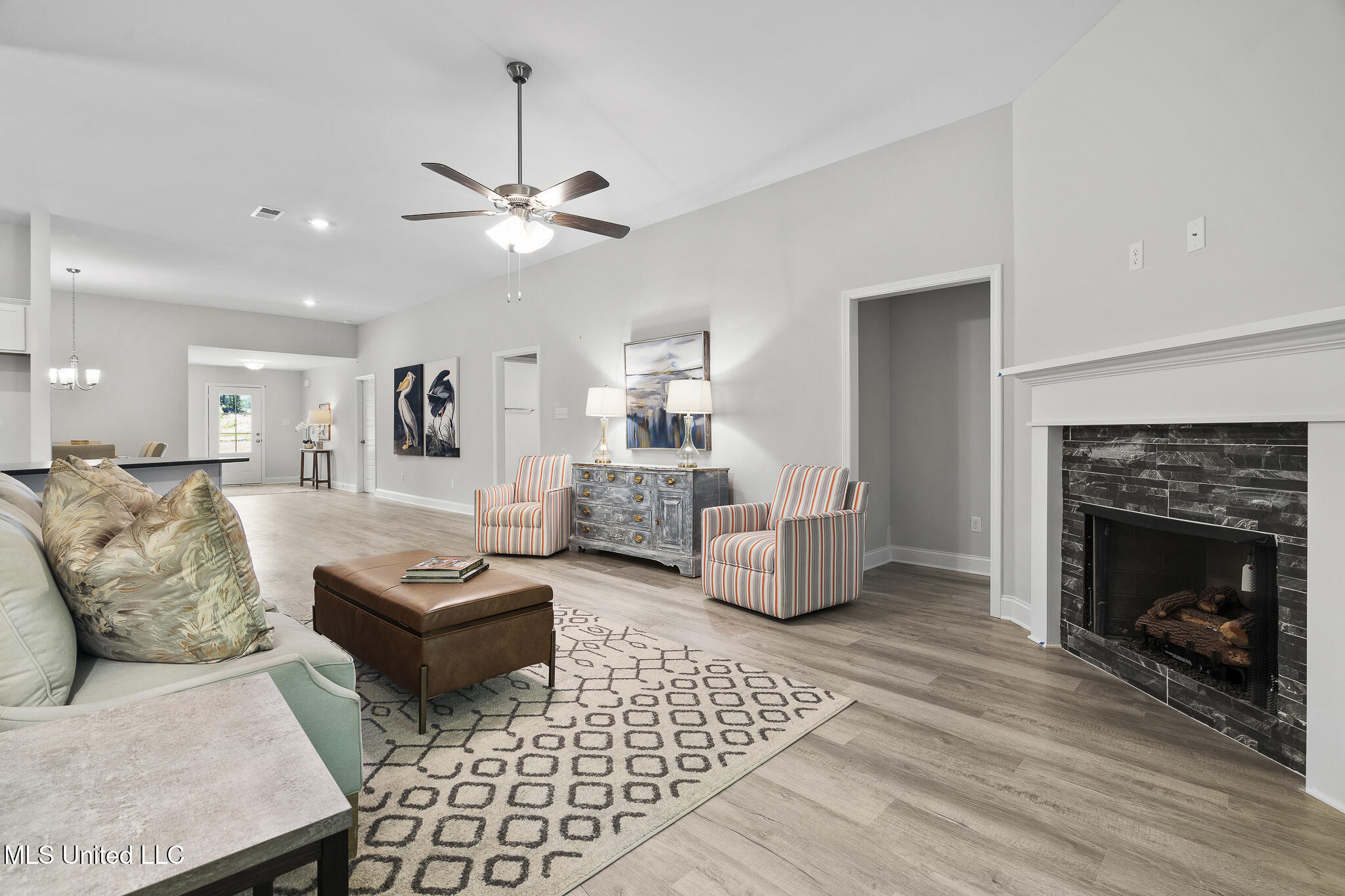 4243 W Olivia Circle