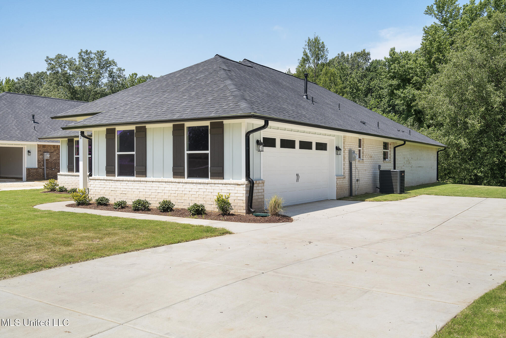 4243 W Olivia Circle