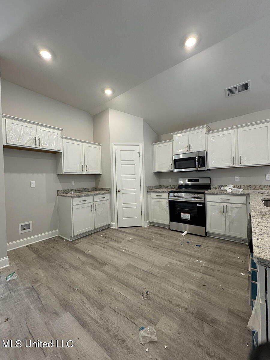 4201 W Olivia Circle