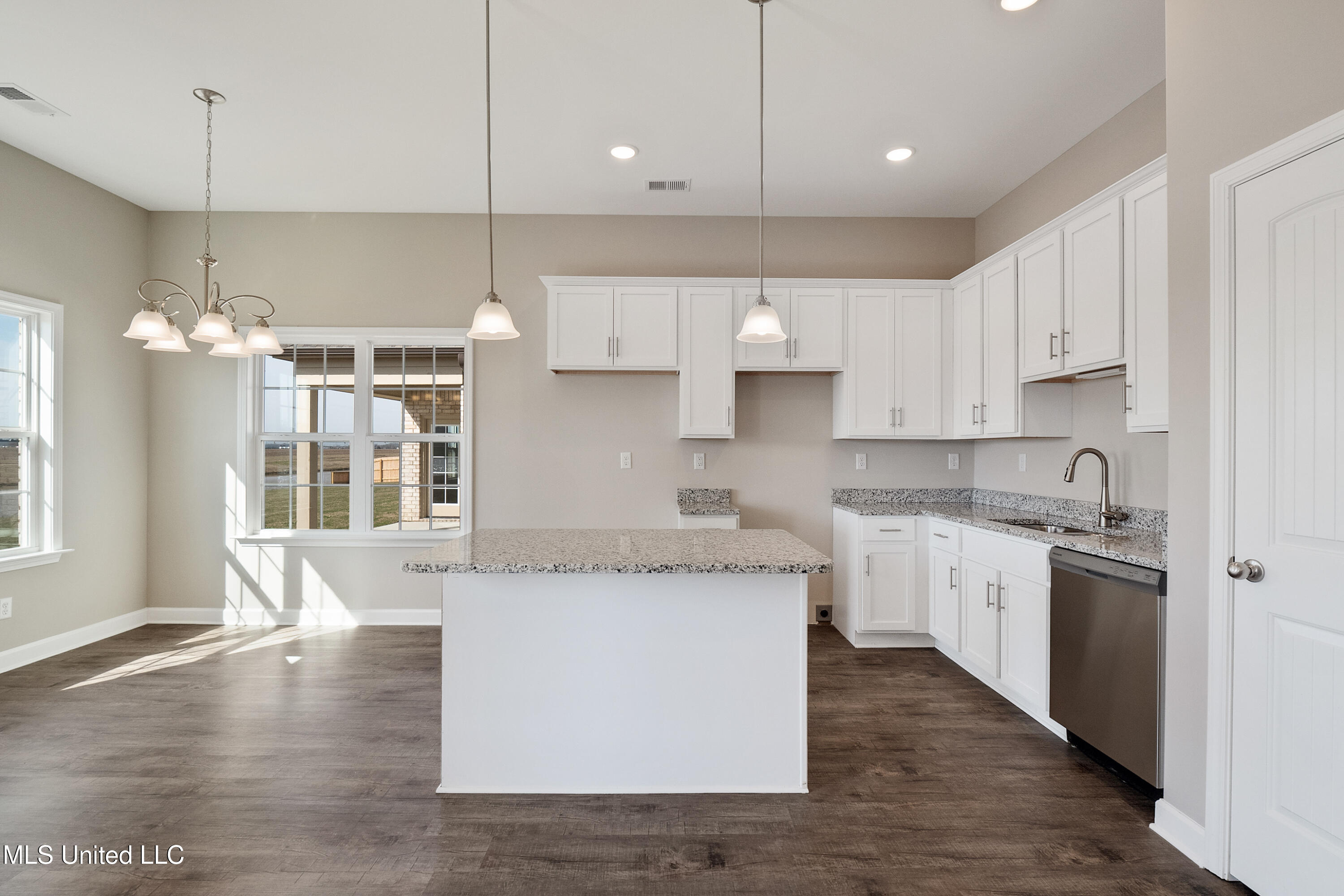 7560 Newbury Drive