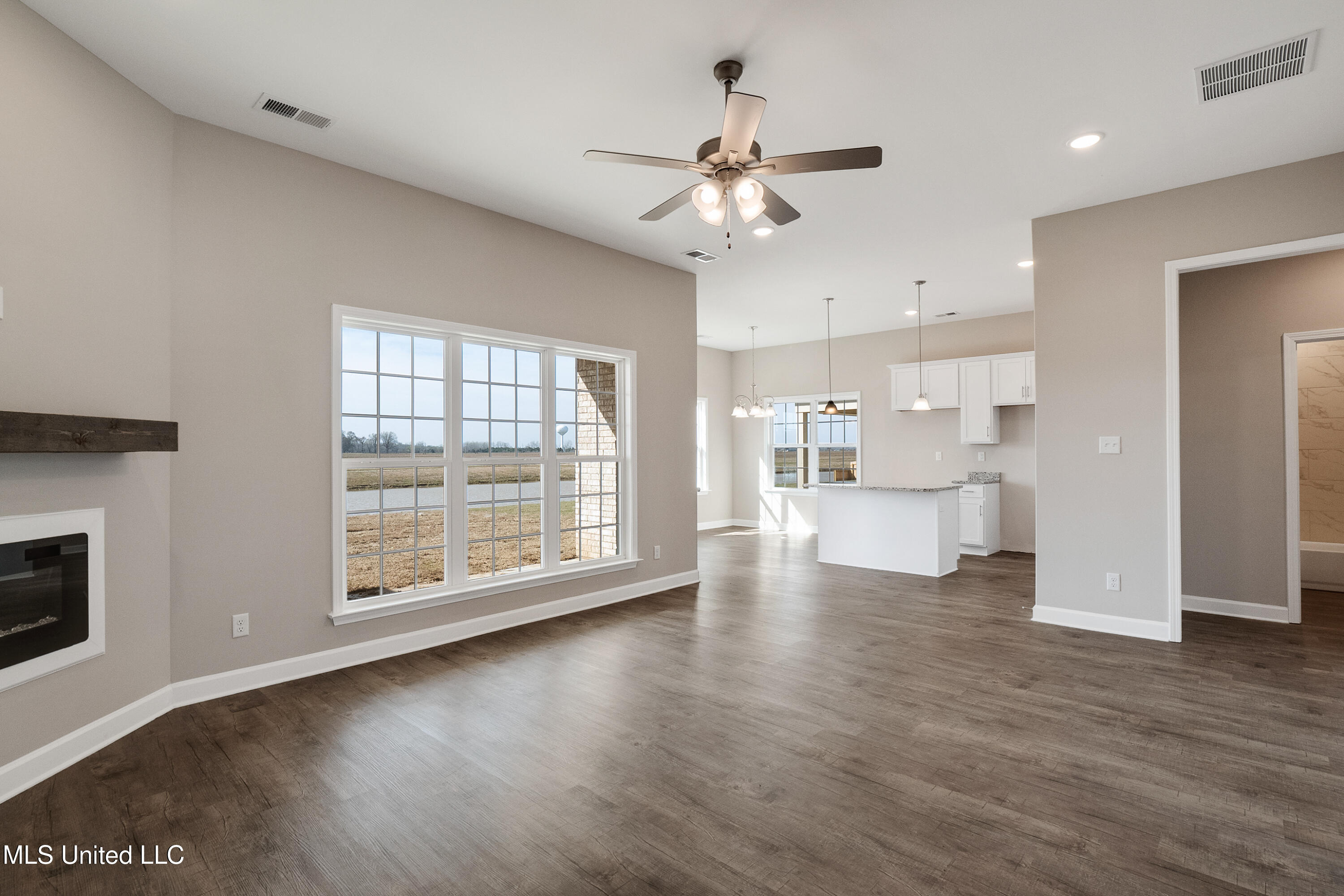 7560 Newbury Drive