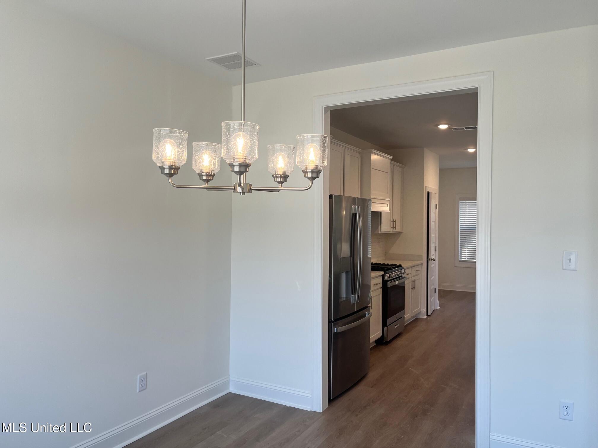 5310 John Neilsen Way