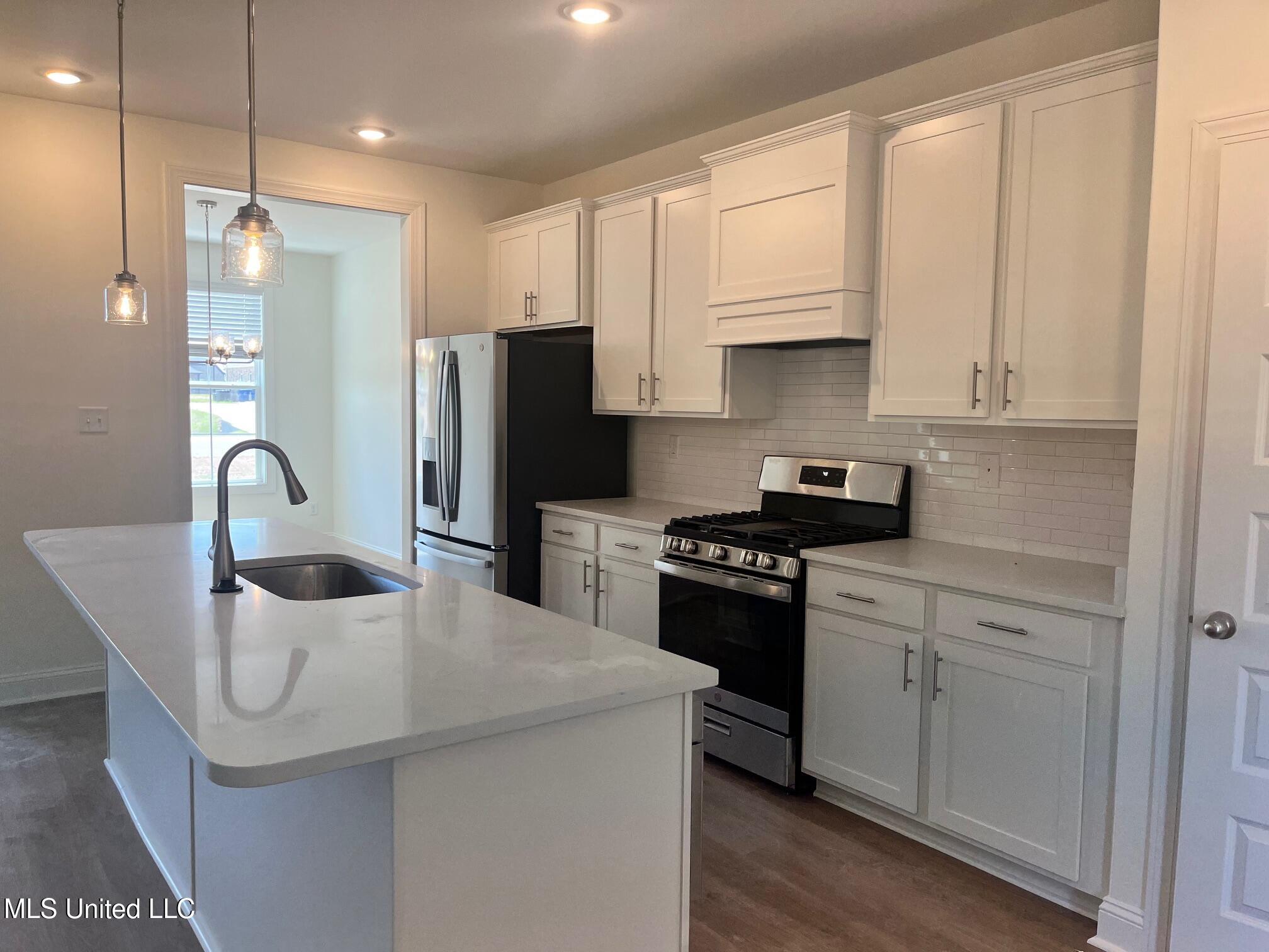 5310 John Neilsen Way