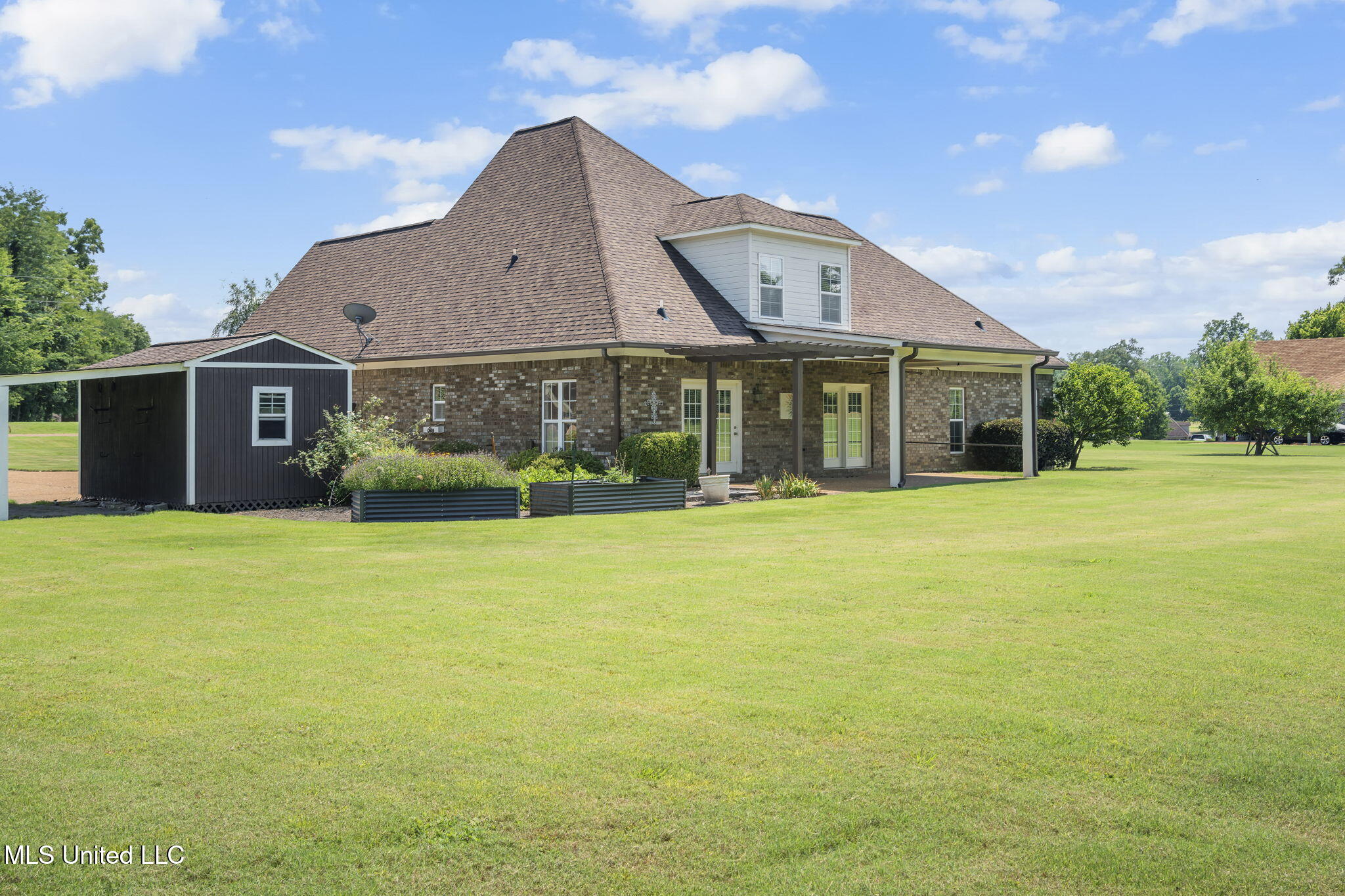 10080 Green Forest Drive