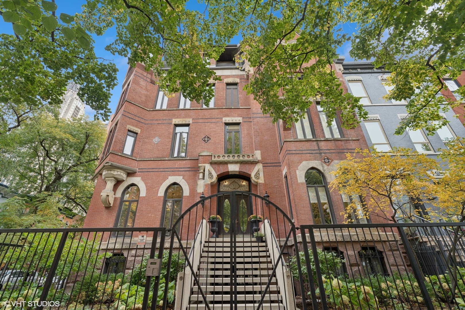 839 N Dearborn Street Unit: B