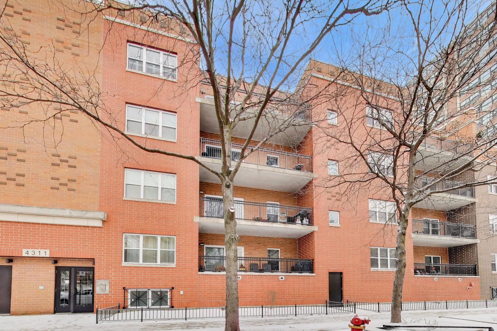 4311 N Sheridan Road Unit: 204