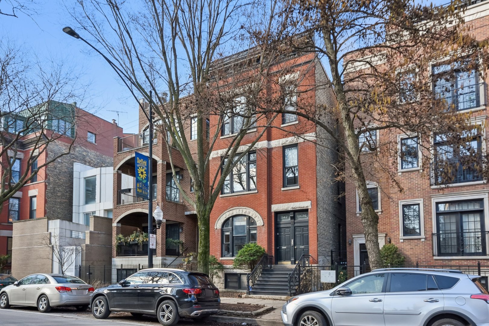 2142 N Racine Avenue Unit: 2