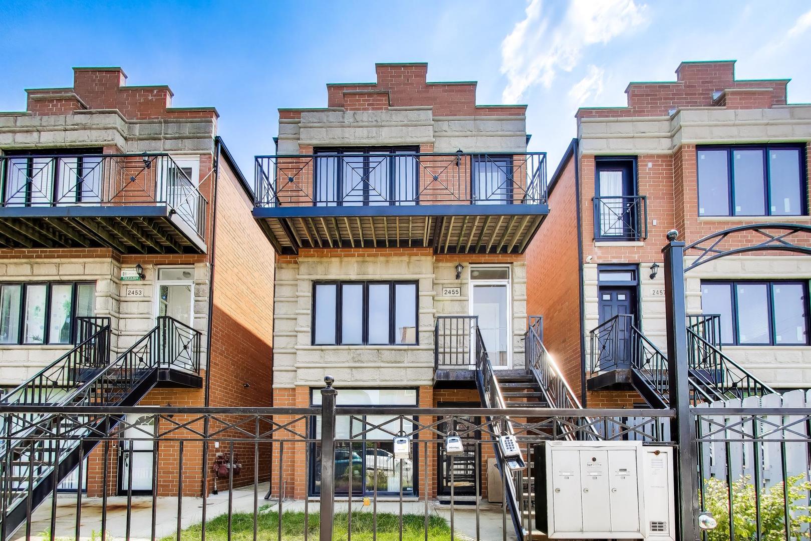 2455 W Arthington Street Unit: 2