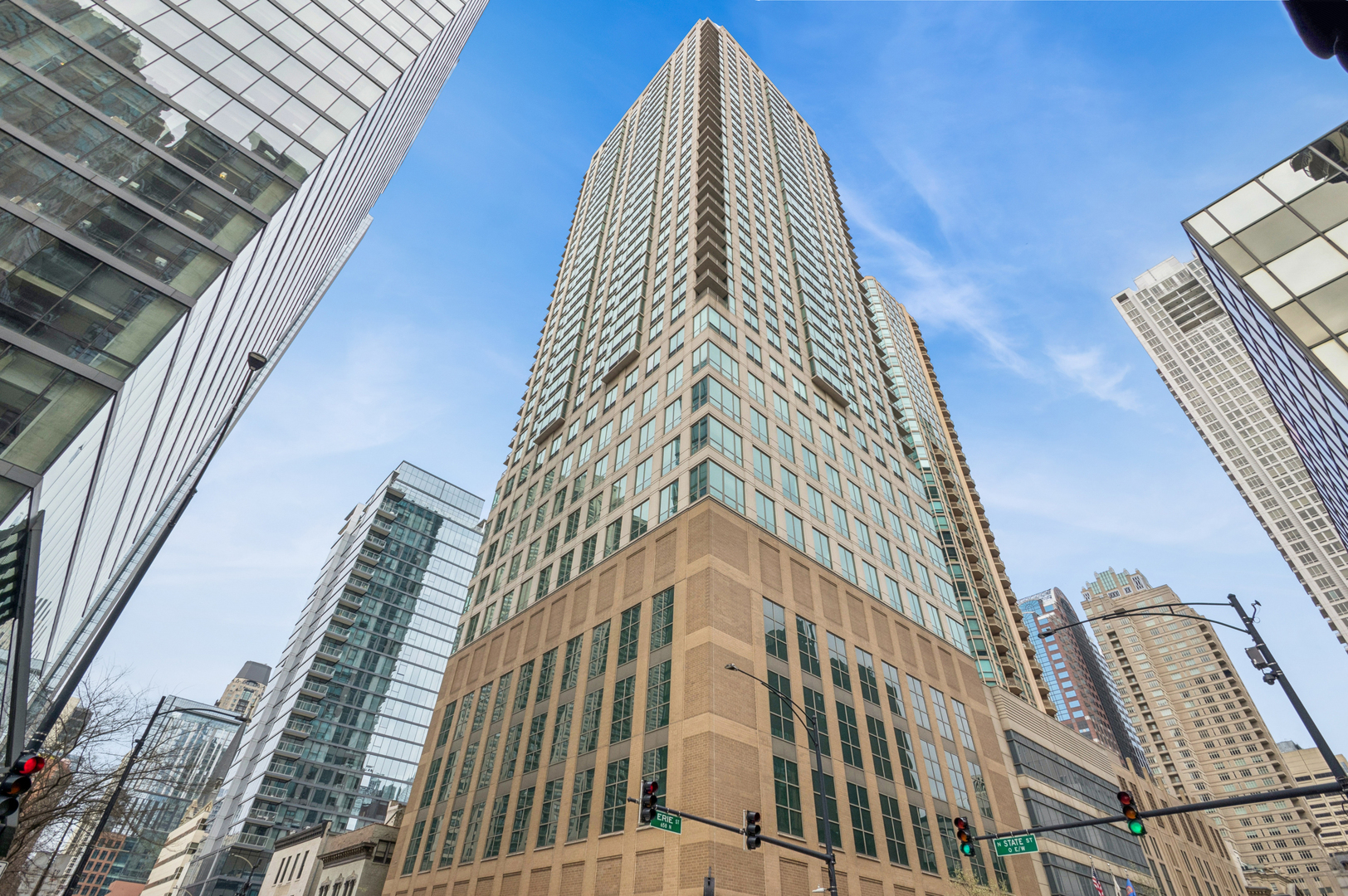2 E Erie Street Unit: 3614