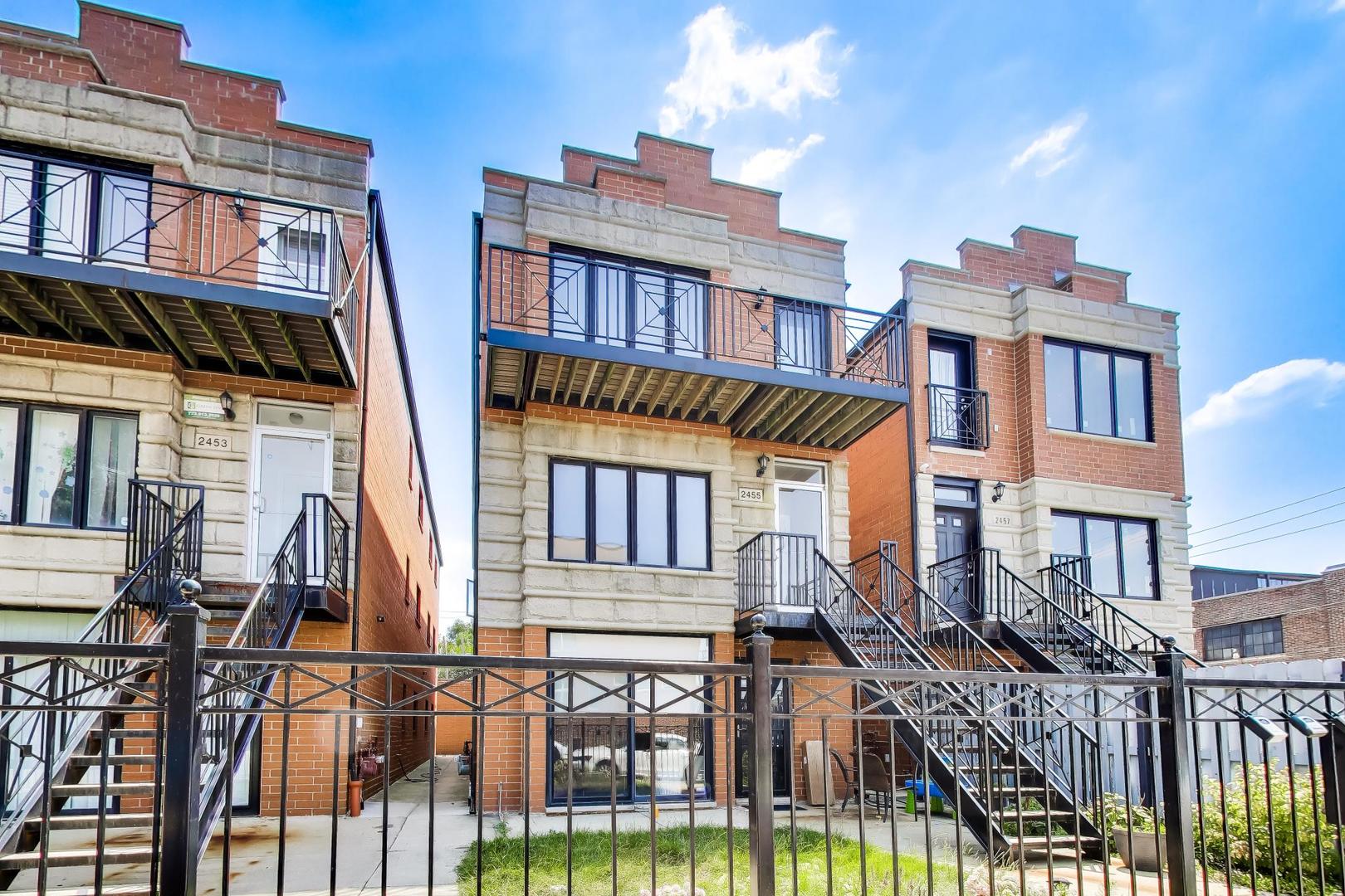 2455 W Arthington Street Unit: 2