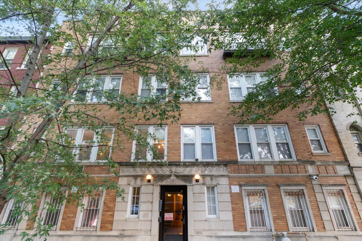 6812 N Wayne Avenue Unit: 3E