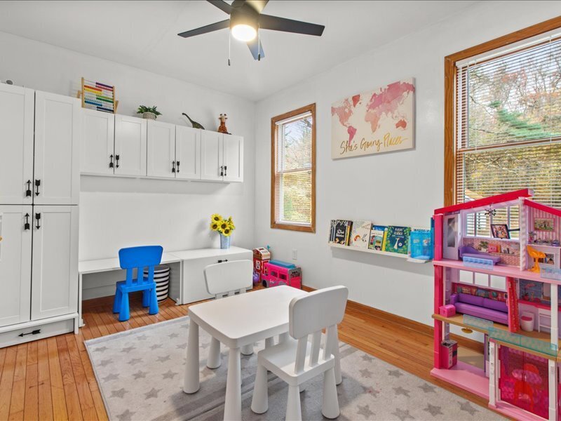 47 Salmon Brook Street