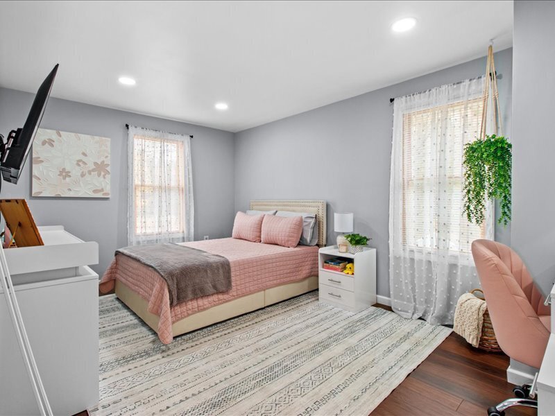 47 Salmon Brook Street