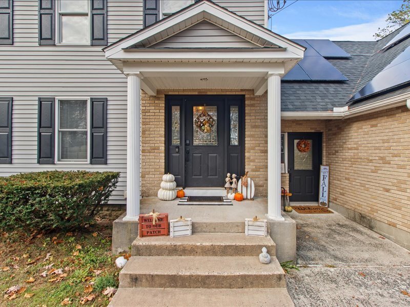 47 Salmon Brook Street