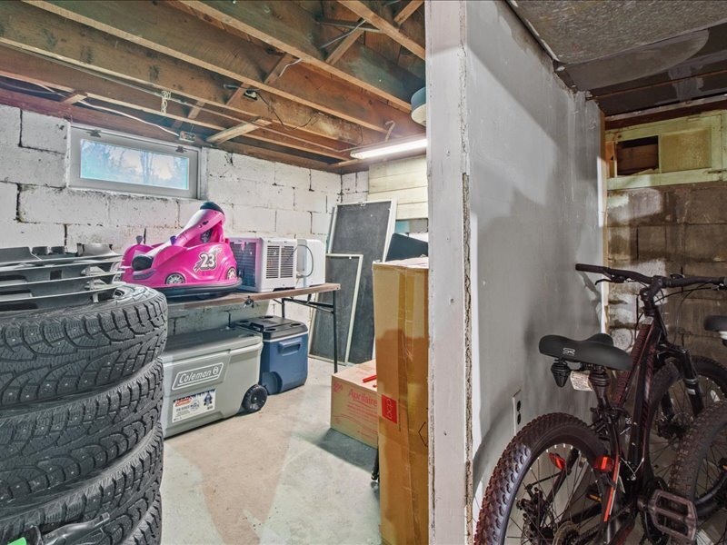 47 Salmon Brook Street