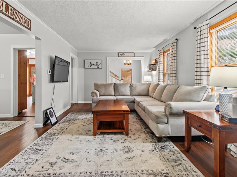 47 Salmon Brook Street