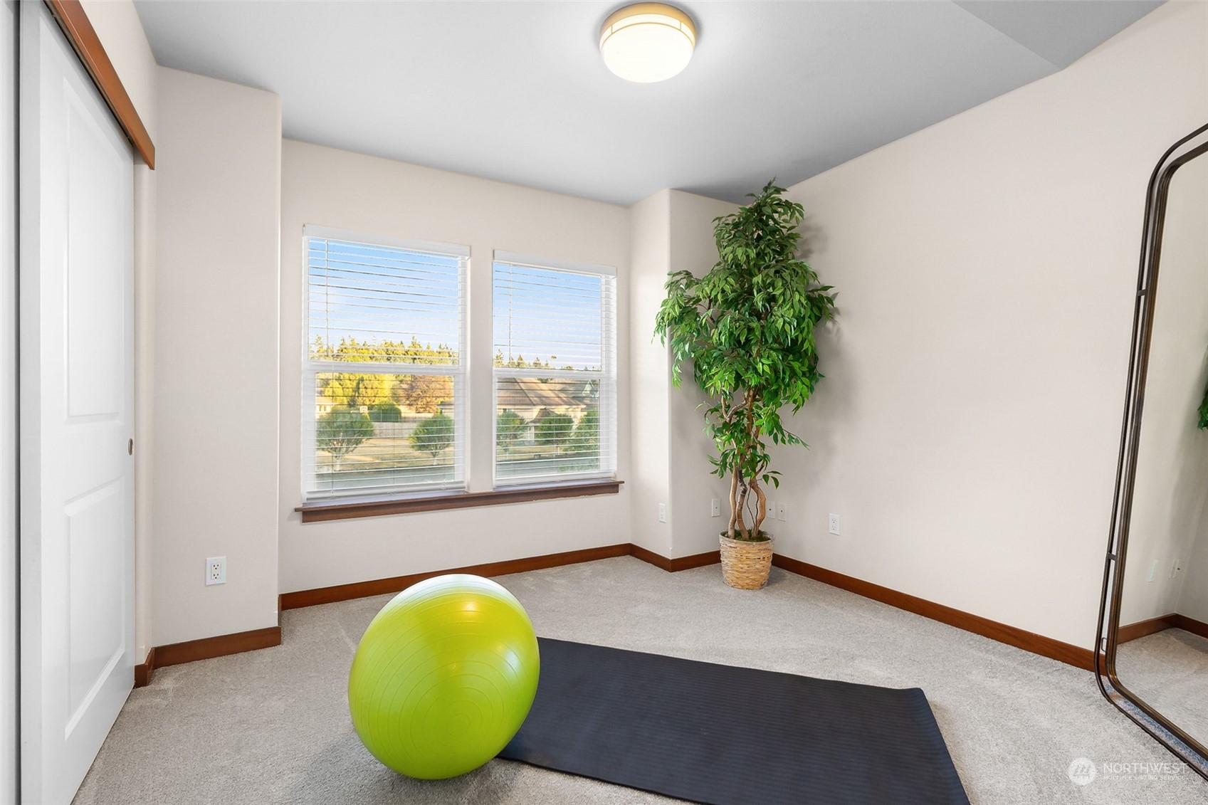 9509 39th Loop NE