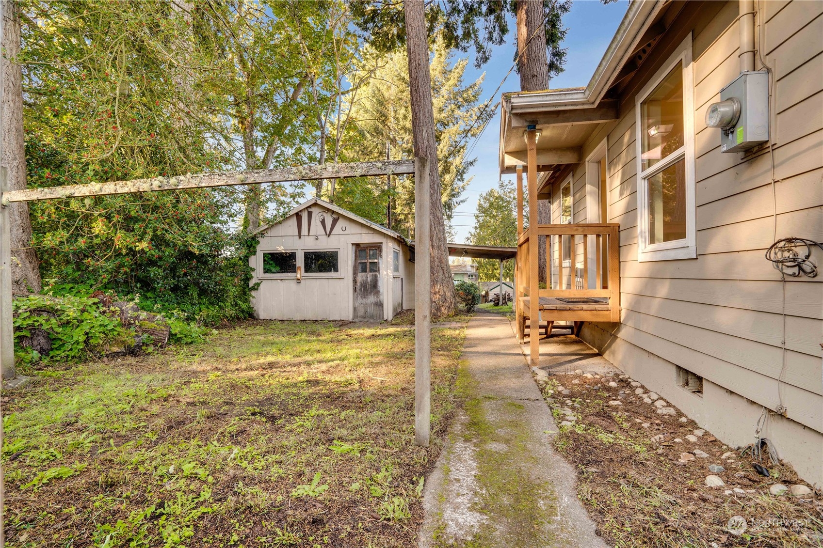 9026 Waverly Drive SW