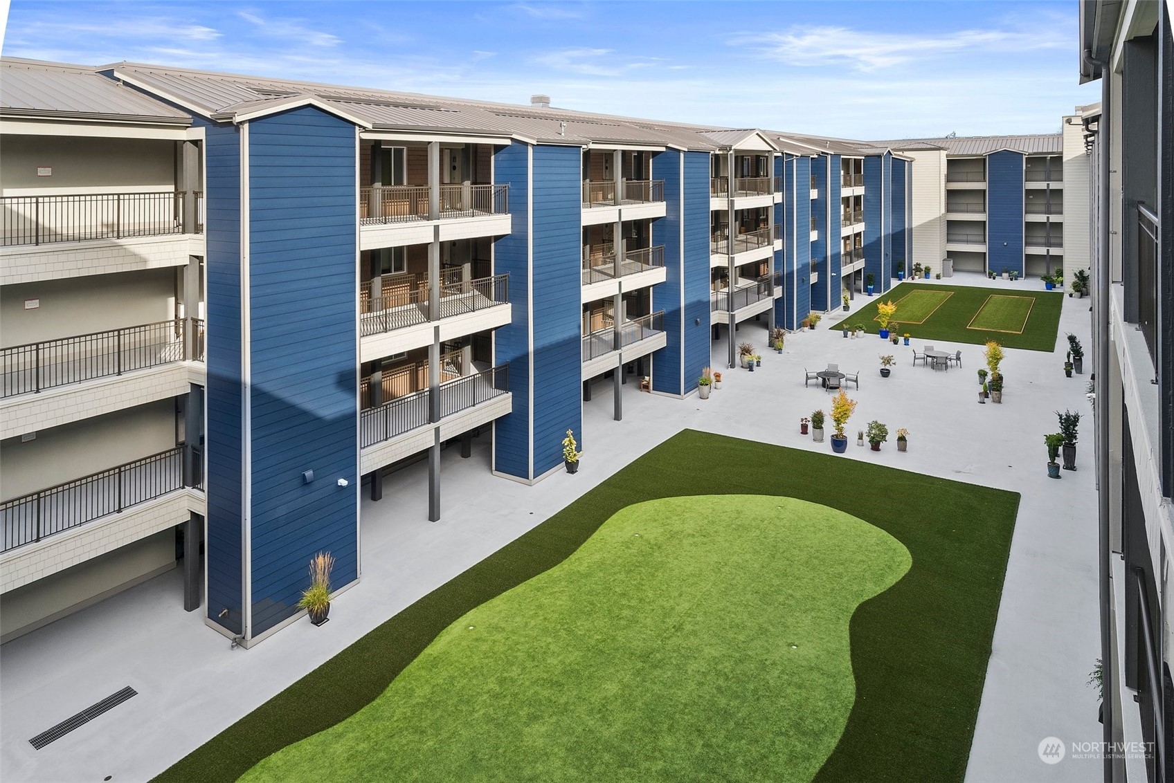 4961 Main Street Unit: 821