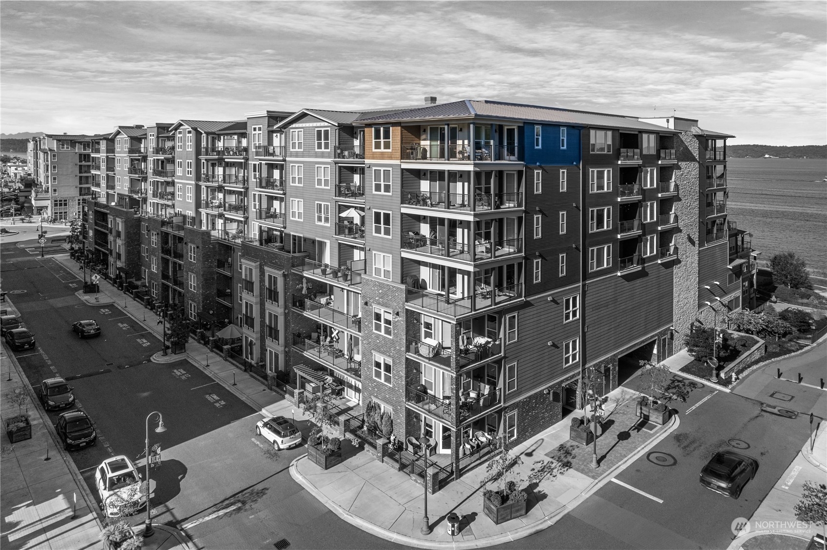 4961 Main Street Unit: 821