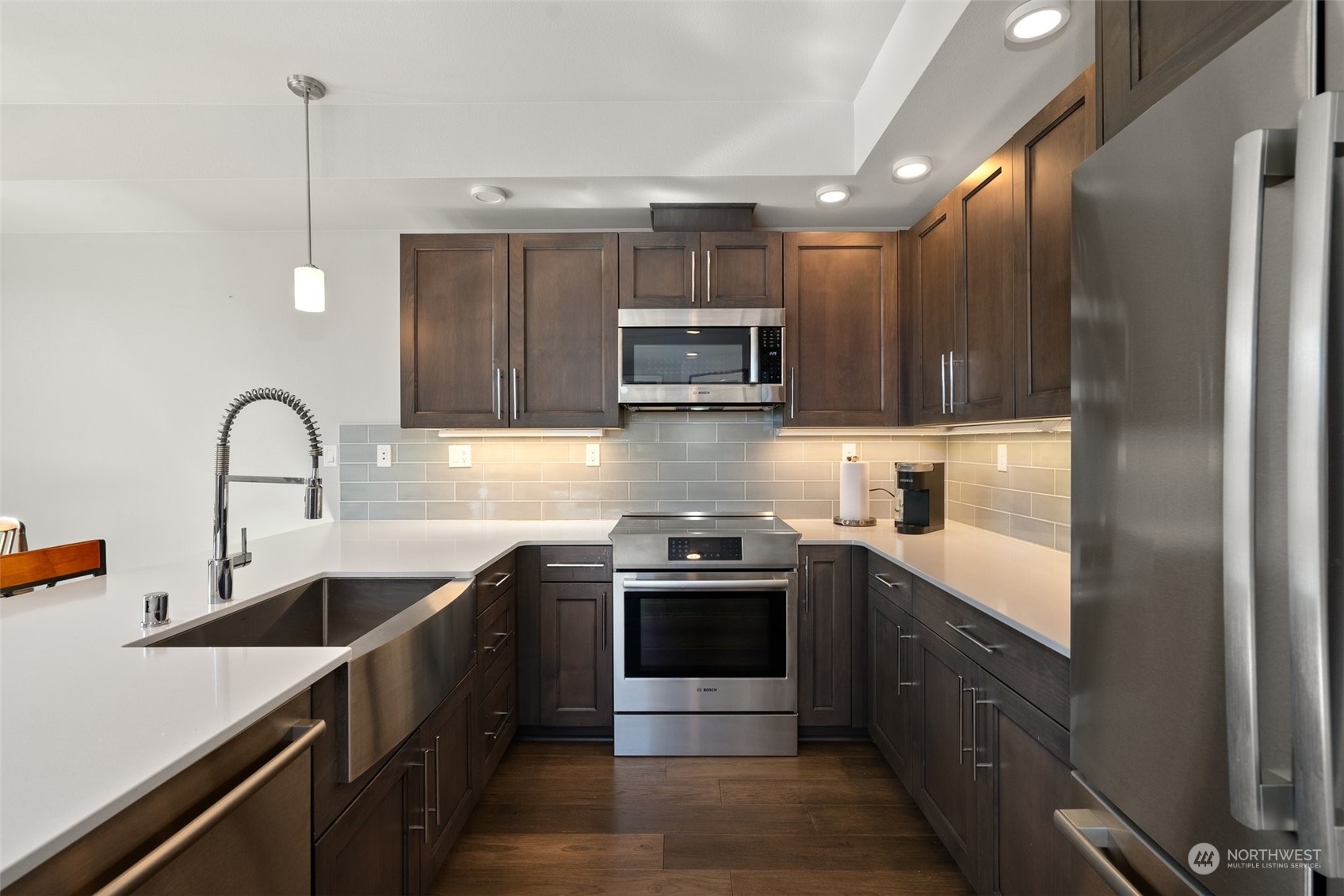4961 Main Street Unit: 821