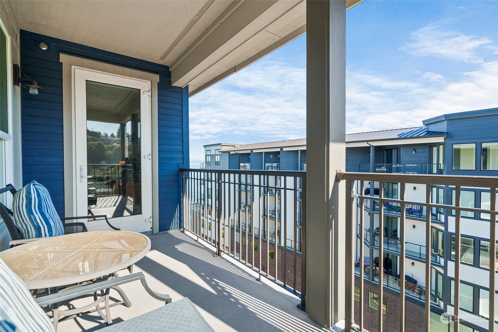 4961 Main Street Unit: 821