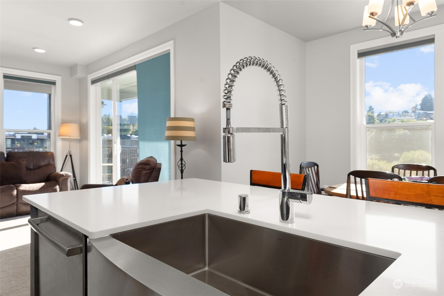 4961 Main Street Unit: 821