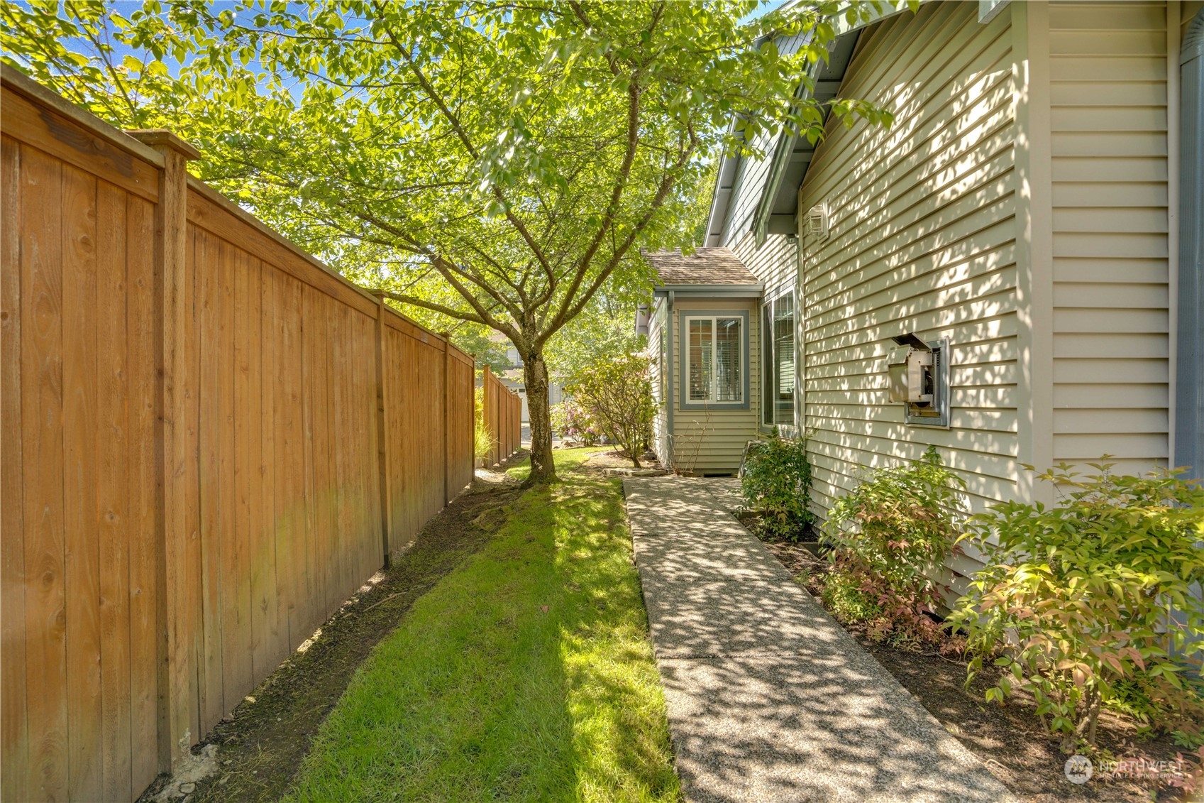4534 NE 6th Court
