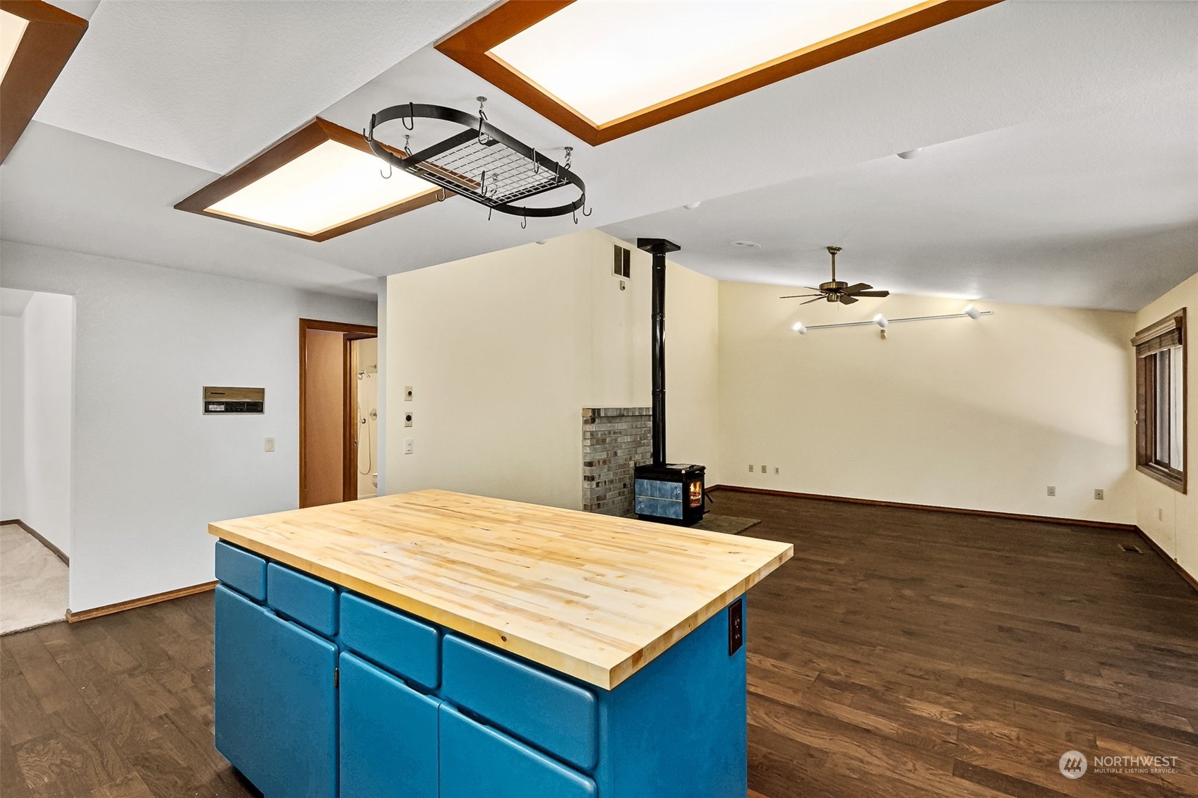 1141 Mountain-Aire Drive SE