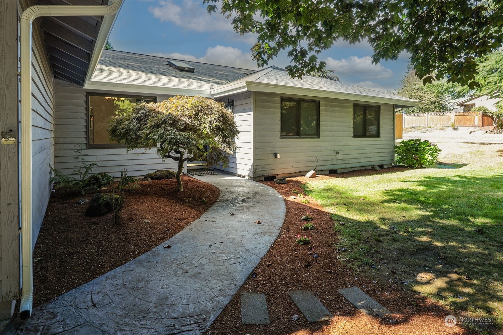 1141 Mountain-Aire Drive SE