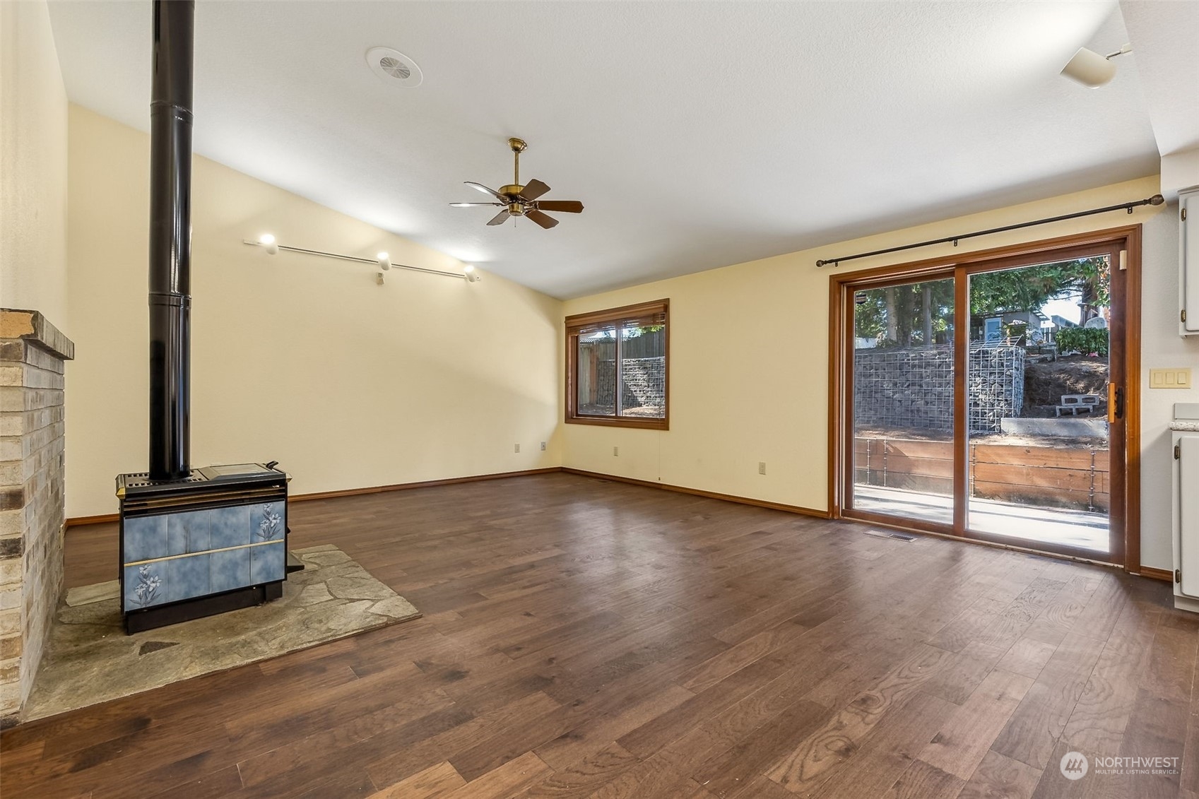 1141 Mountain-Aire Drive SE