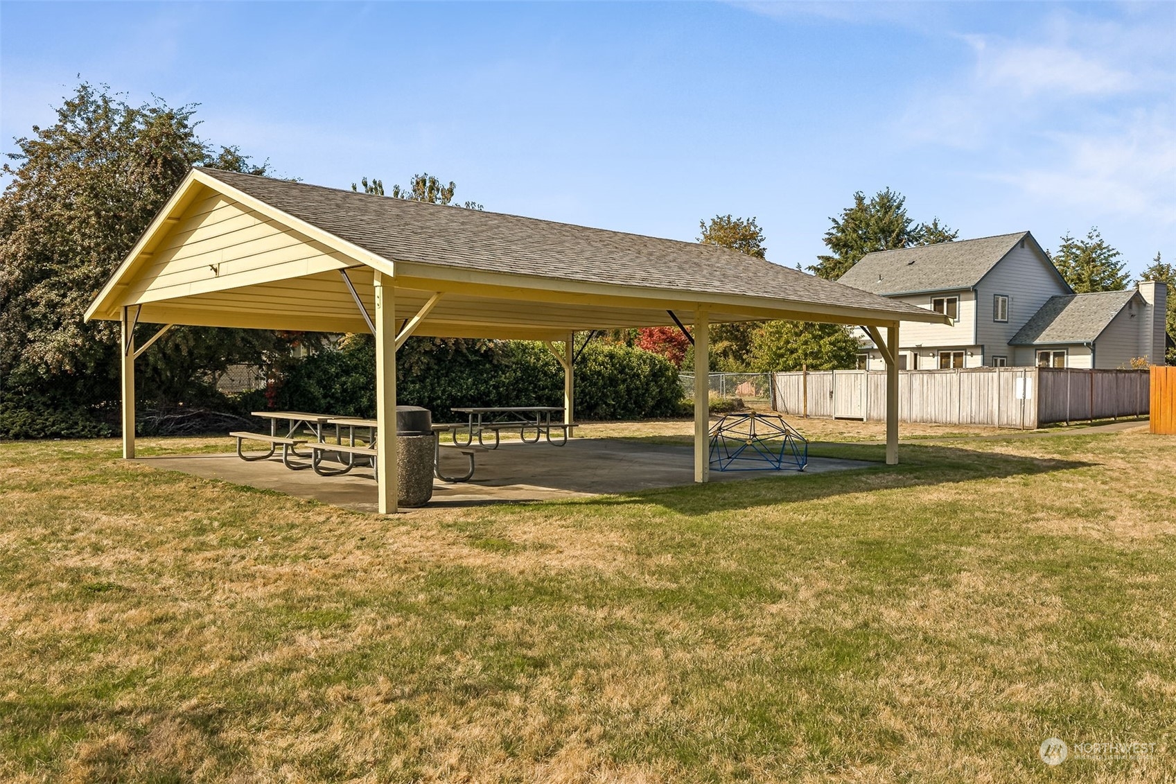 1141 Mountain-Aire Drive SE
