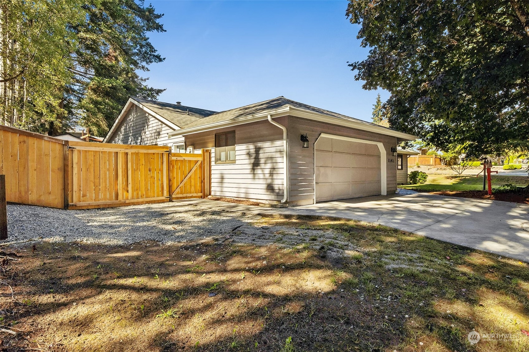 1141 Mountain-Aire Drive SE