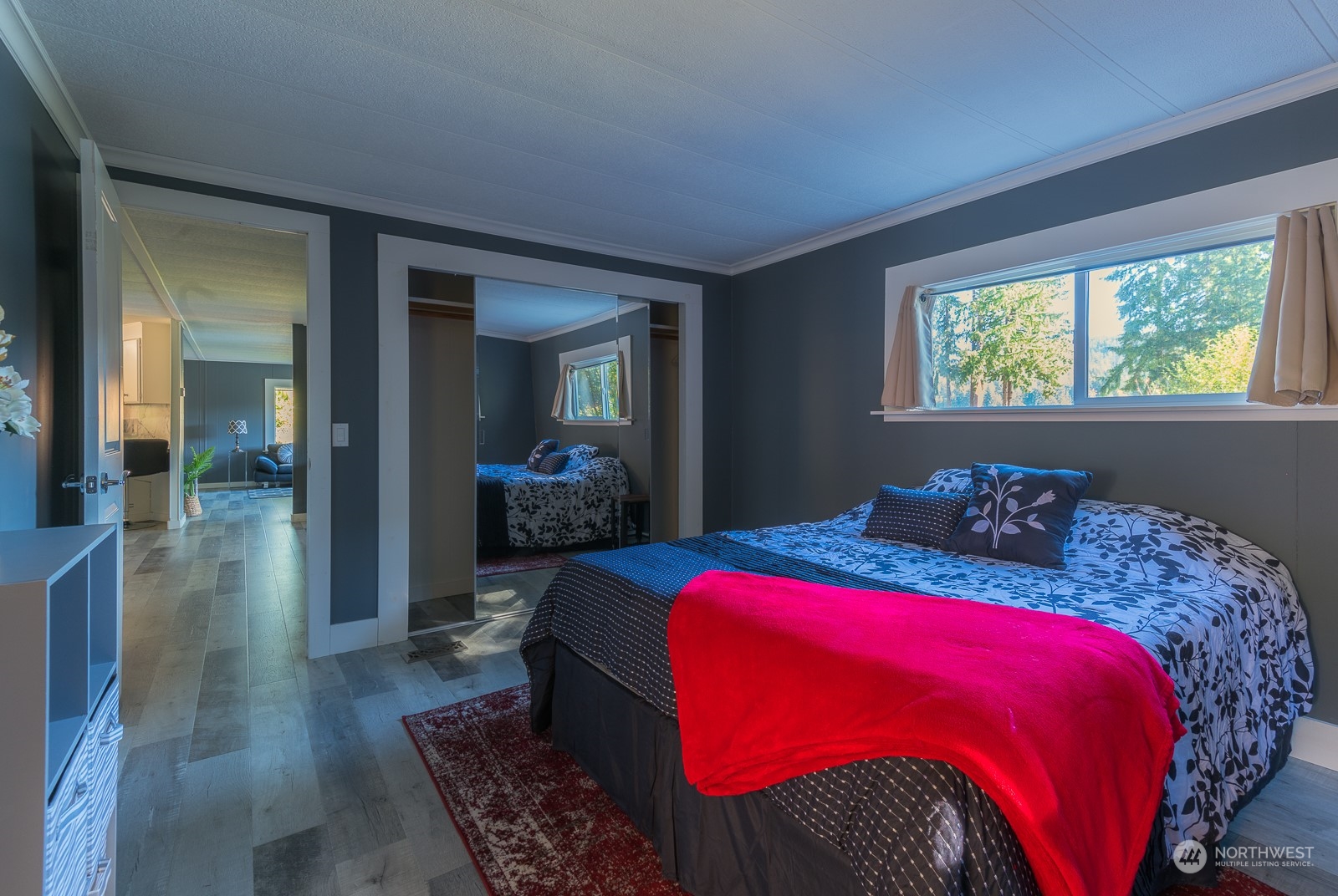 18 Kingsway W