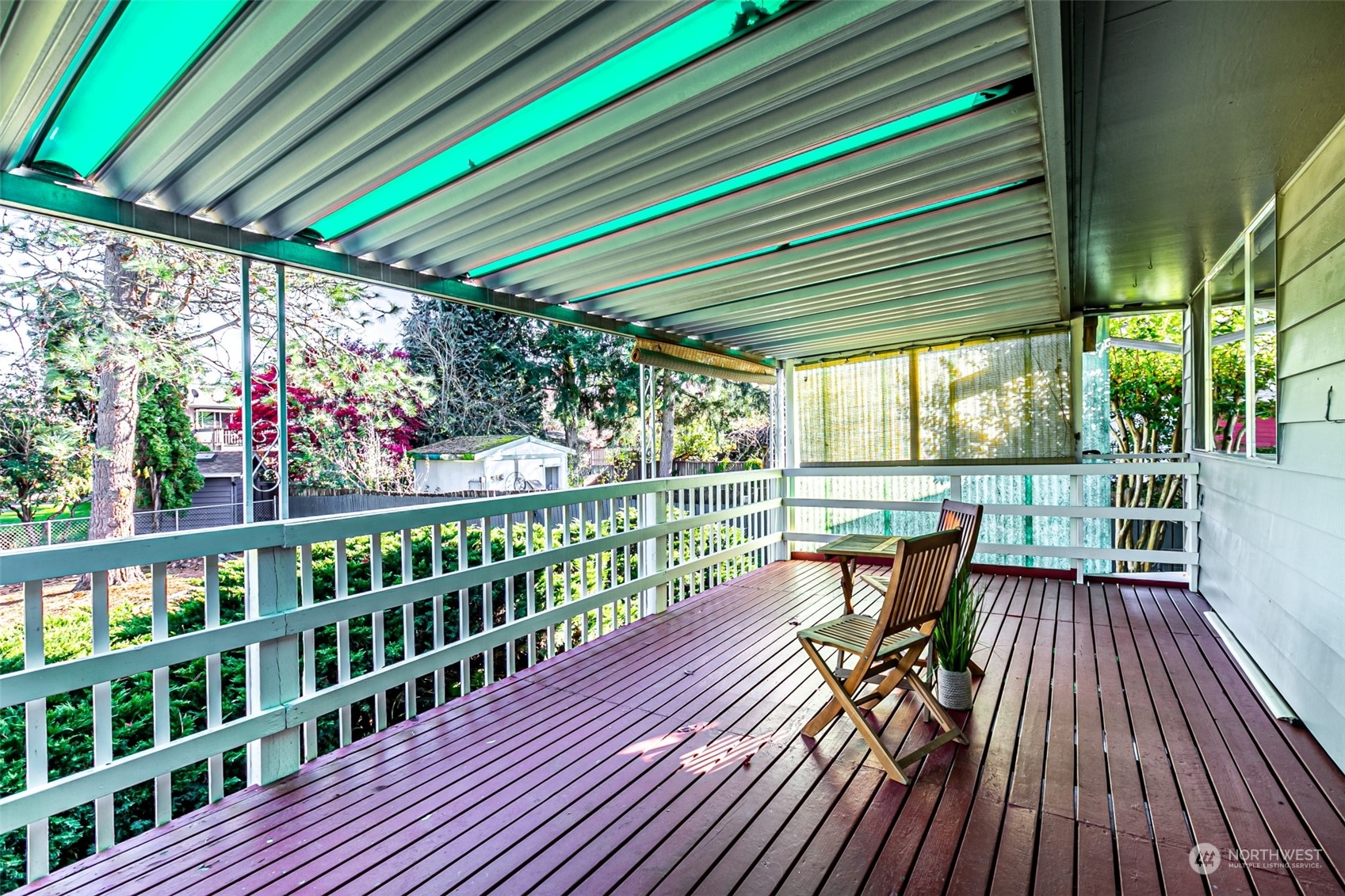 1807 N Vassault Street