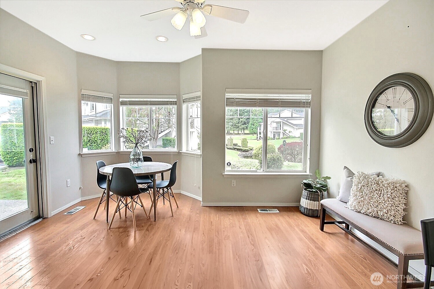4714 Fairwood Boulevard NE Unit: 605