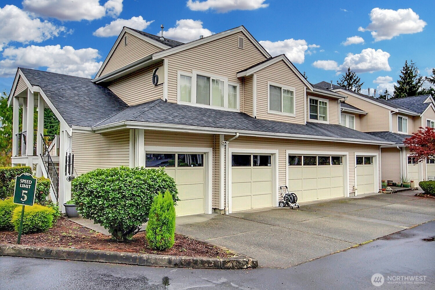 4714 Fairwood Boulevard NE Unit: 605